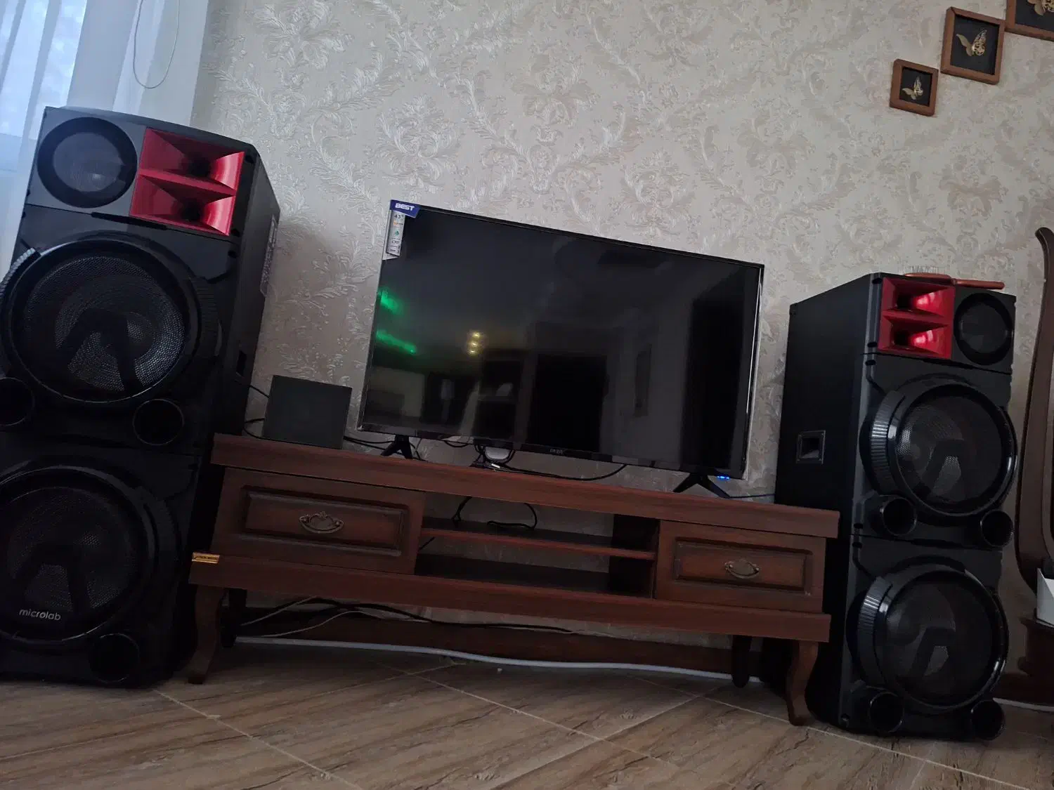 باندمیکرولب رقص نوردار|سیستم صوتی خانگی|مشهد, کارمندان دوم|دیوار