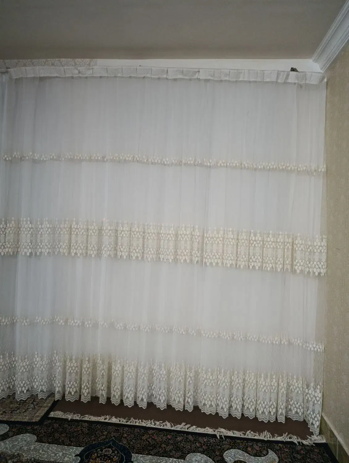 پرده 10متر پارچه تور خامه دوزی|پرده، رانر، رومیزی|سبزوار, همت|دیوار