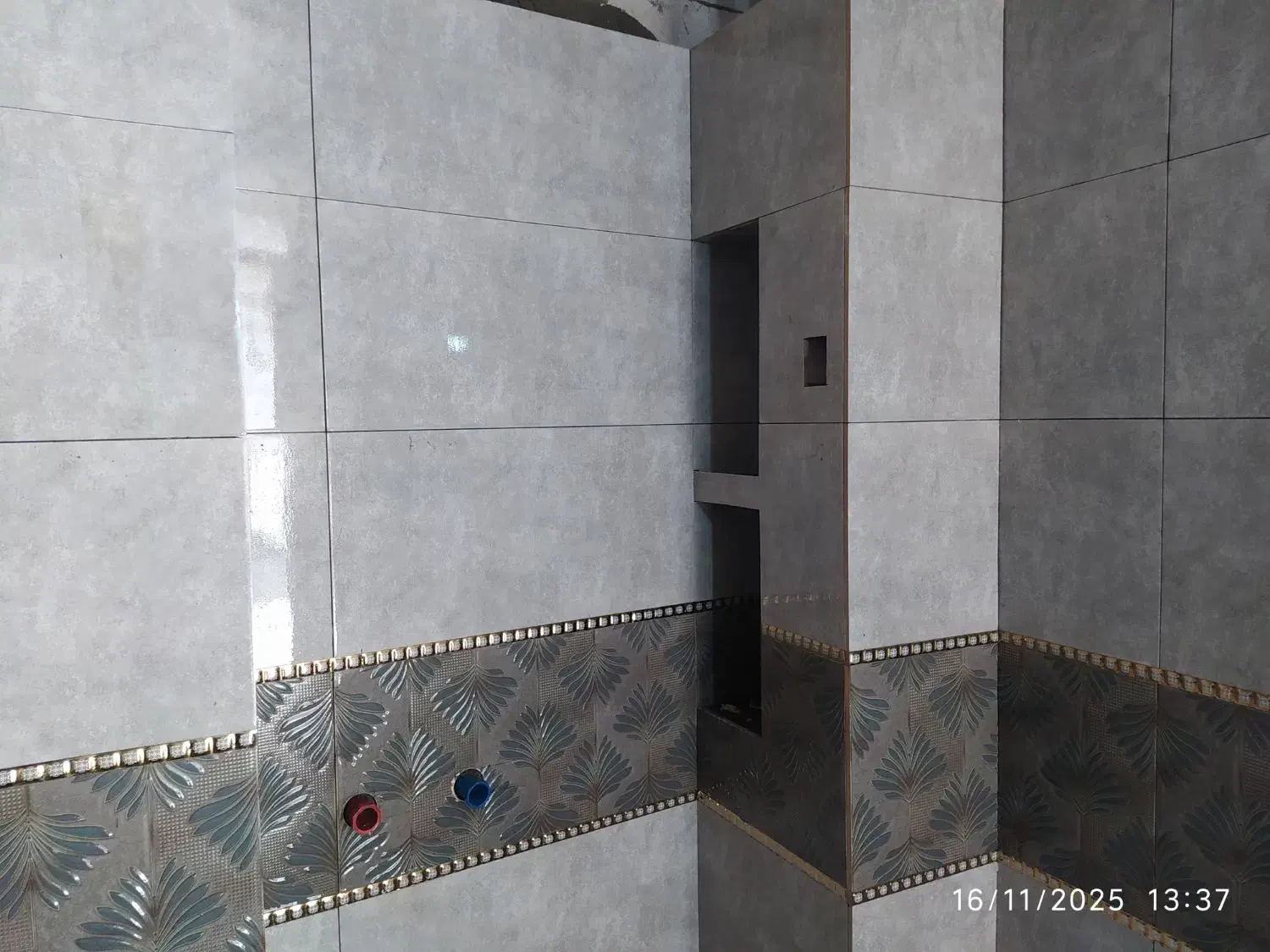 نصب انواع کاشی سرامیک|خدمات پیشه و مهارت|اسفراین, |دیوار