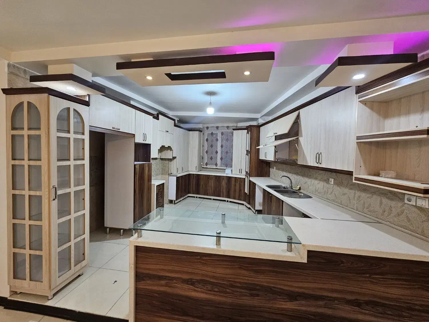 اجاری طبقه اول 17شهریور|اجارهٔ آپارتمان|رفسنجان, |دیوار