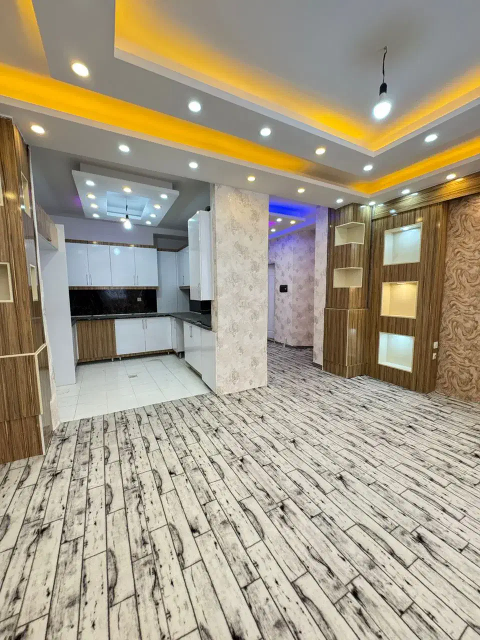 ۷۵متر دو خوابه میدان جانبازان املاک سران|فروش آپارتمان|تبریز, |دیوار