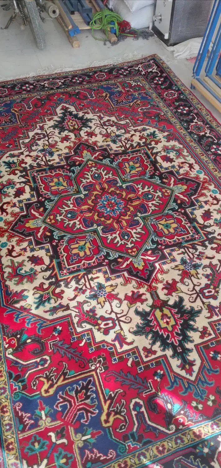 فرش ۶ متری دستبافت هریس تاجری سفید زمینه|فرش|بستان آباد, |دیوار