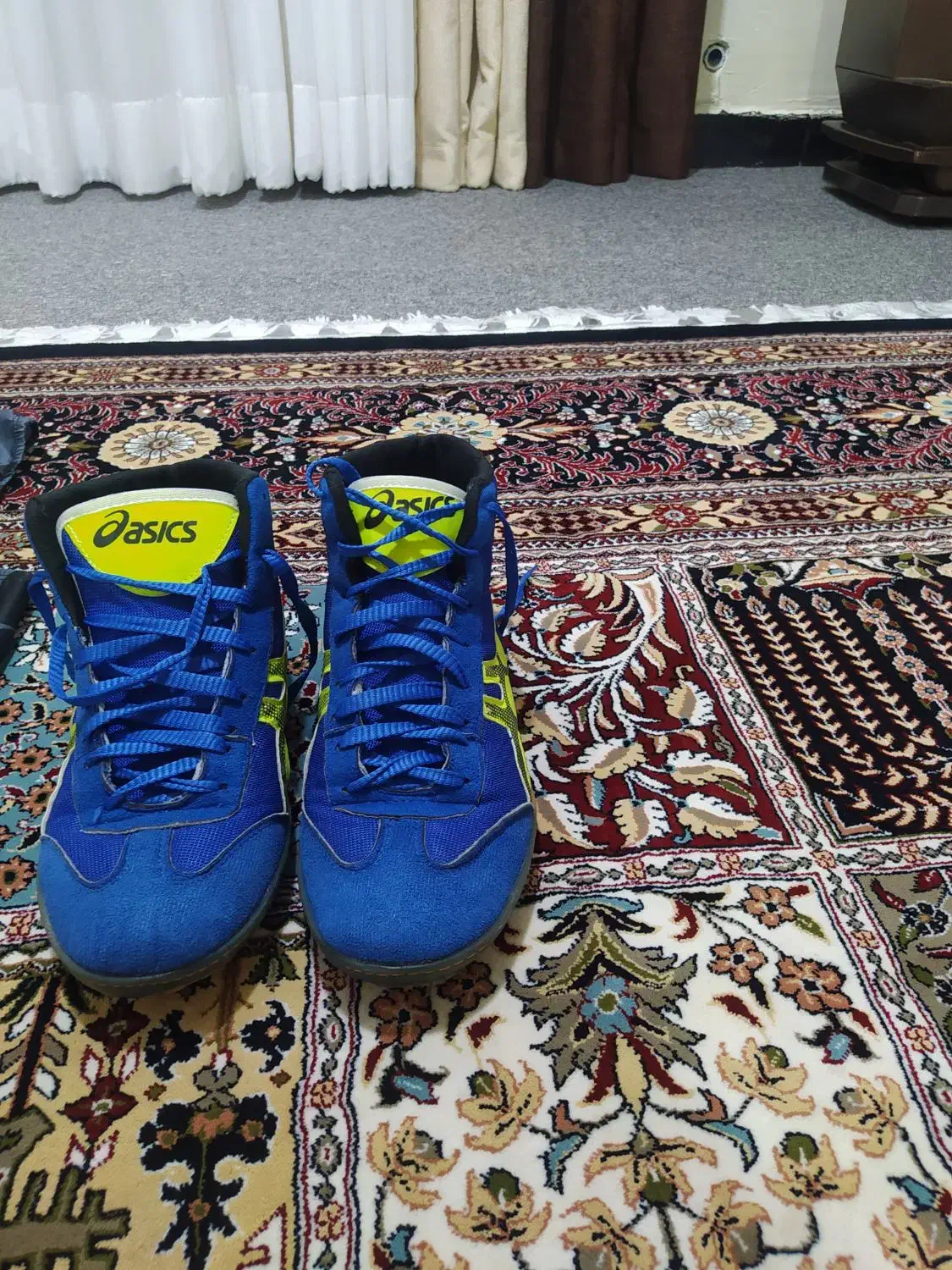 لباس و کفش کشتی|تجهیزات ورزشی|دوگنبدان, |دیوار