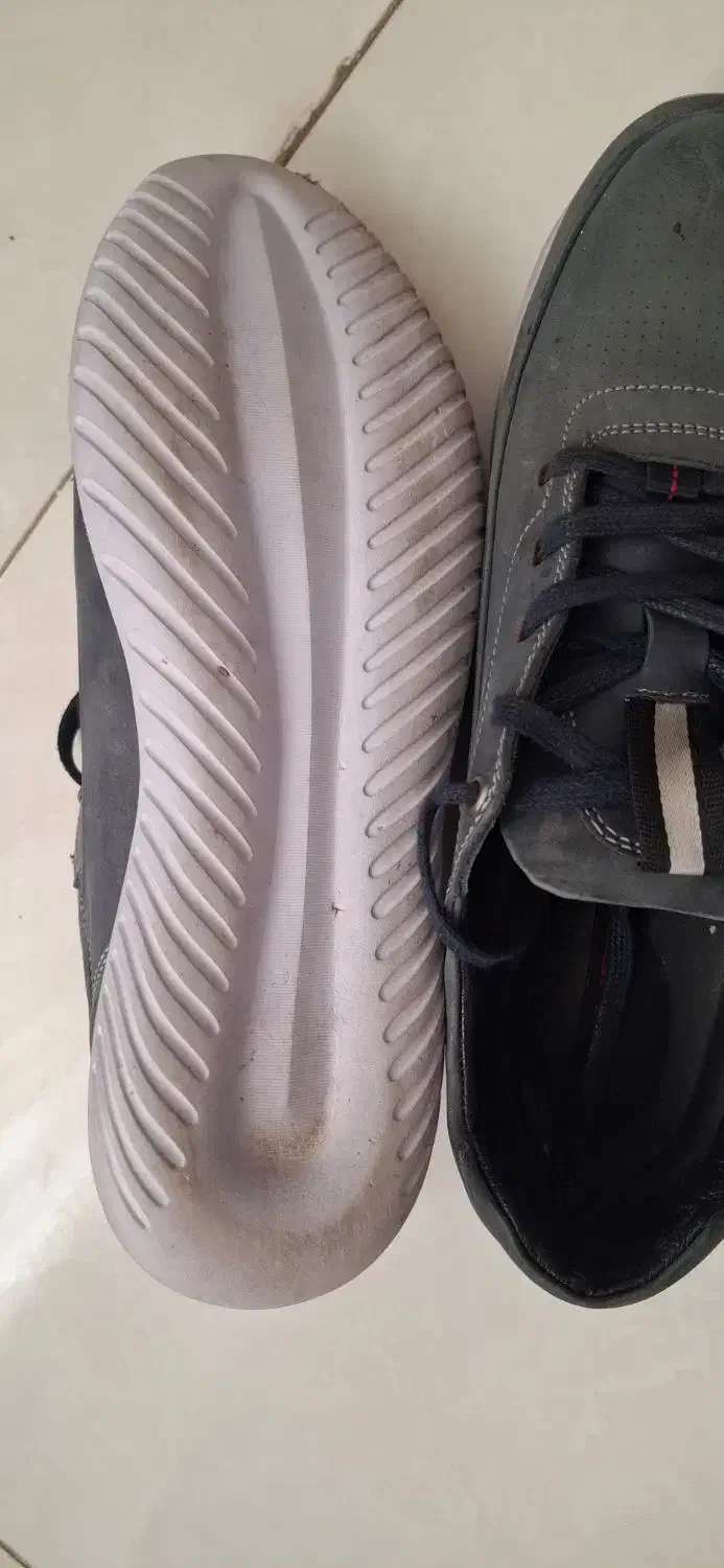 کفش چرمی اسپرت رنگ طوسی|کیف، کفش، کمربند|بروجرد, |دیوار