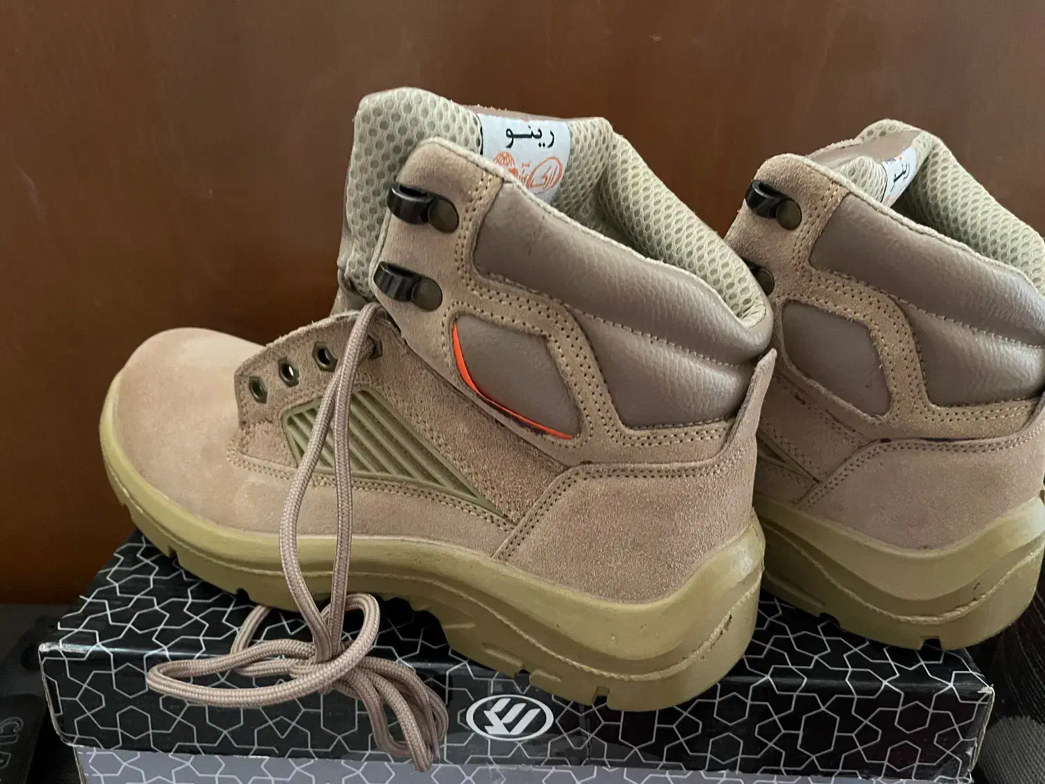 بوت نظامی|کیف، کفش، کمربند|تهران, خلیج فارس|دیوار