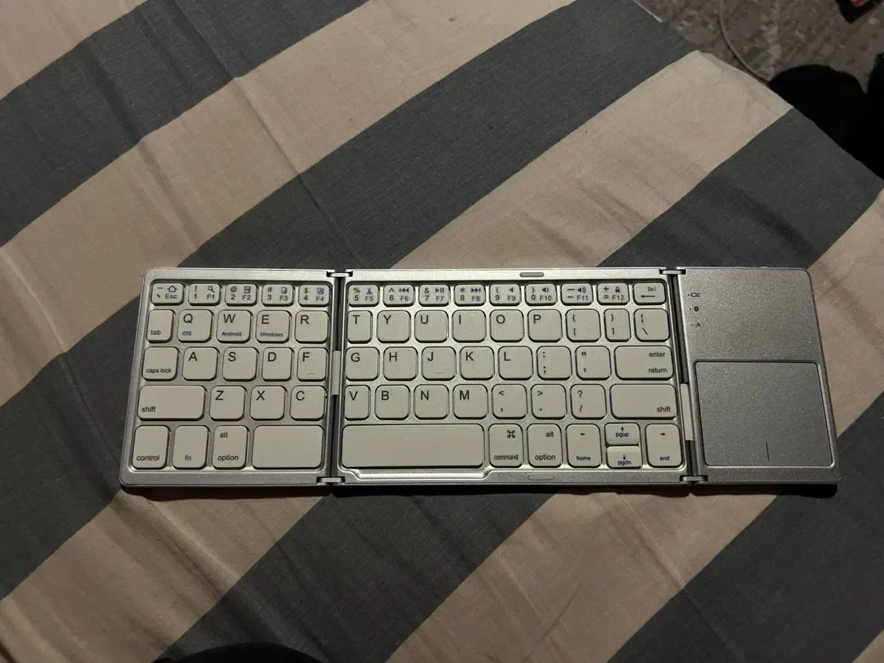 کیبورد بلوتوثی|قطعات و لوازم جانبی رایانه|ارومیه, |دیوار