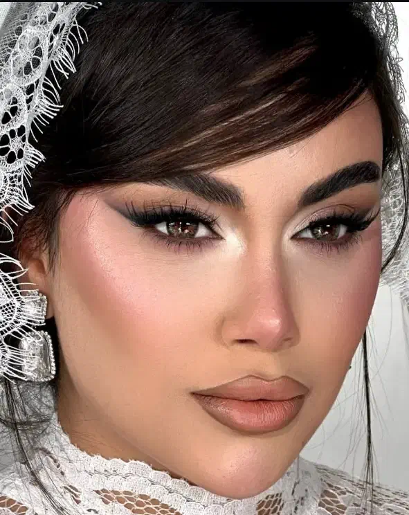 میکاپ همراهی، عروس، فرمالیته، تولد|خدمات آرایشگری و زیبایی|بوشهر, |دیوار