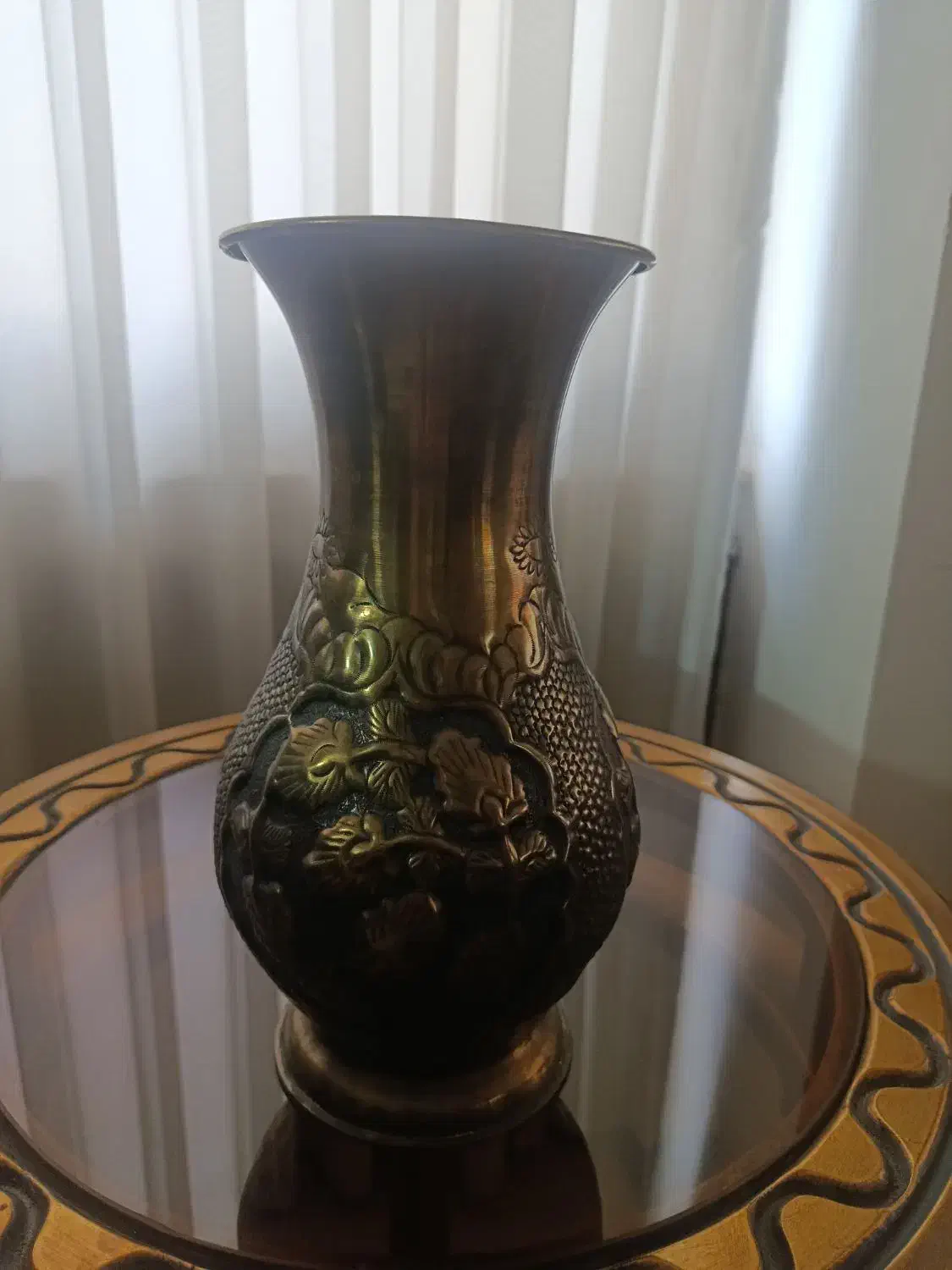 گلدان برنجی|کلکسیون اشیاء عتیقه|مشهد, شهید فرامرز عباسی|دیوار