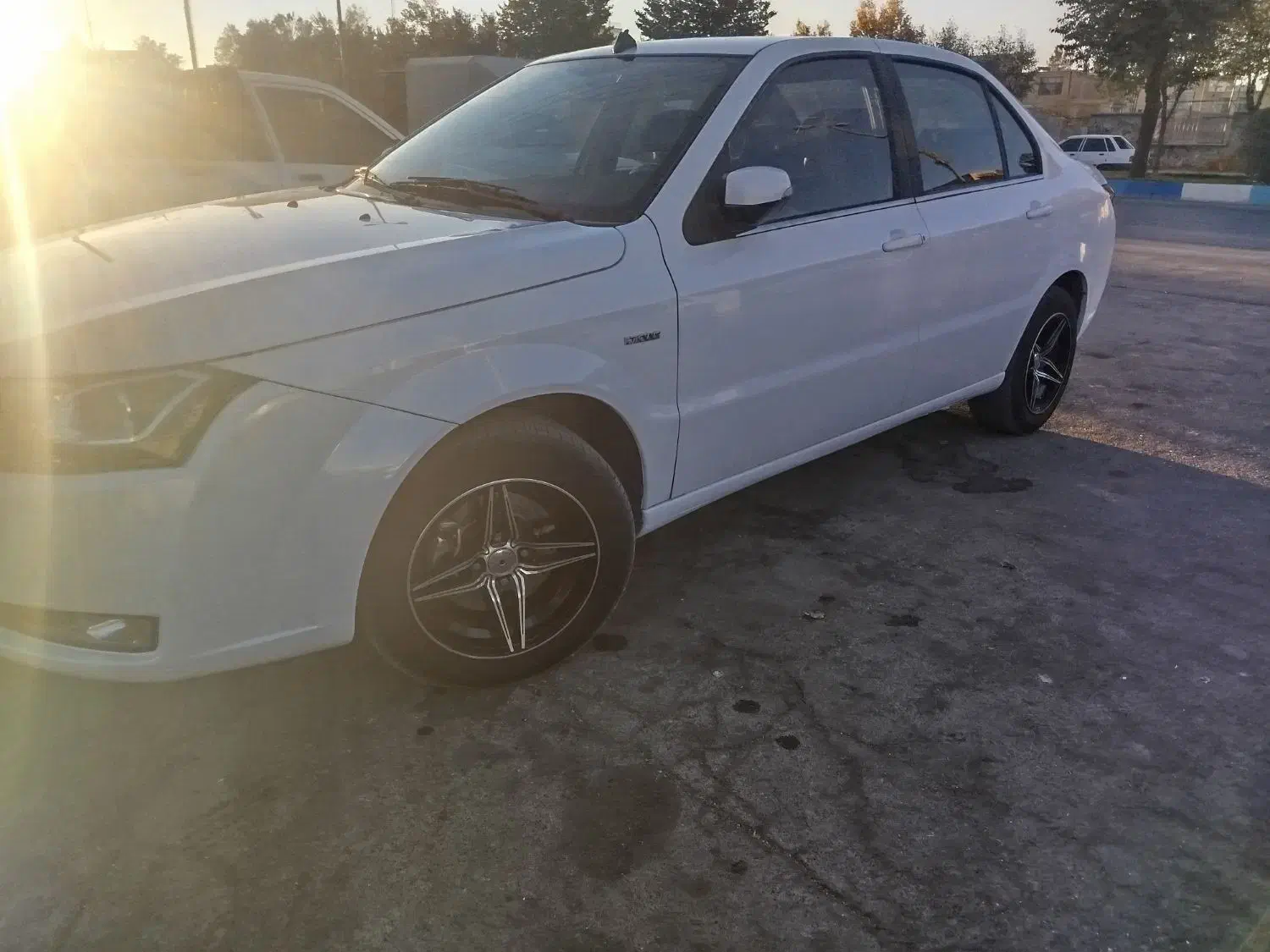 دنا۹۷درحد|خودرو سواری و وانت|بروجن, |دیوار