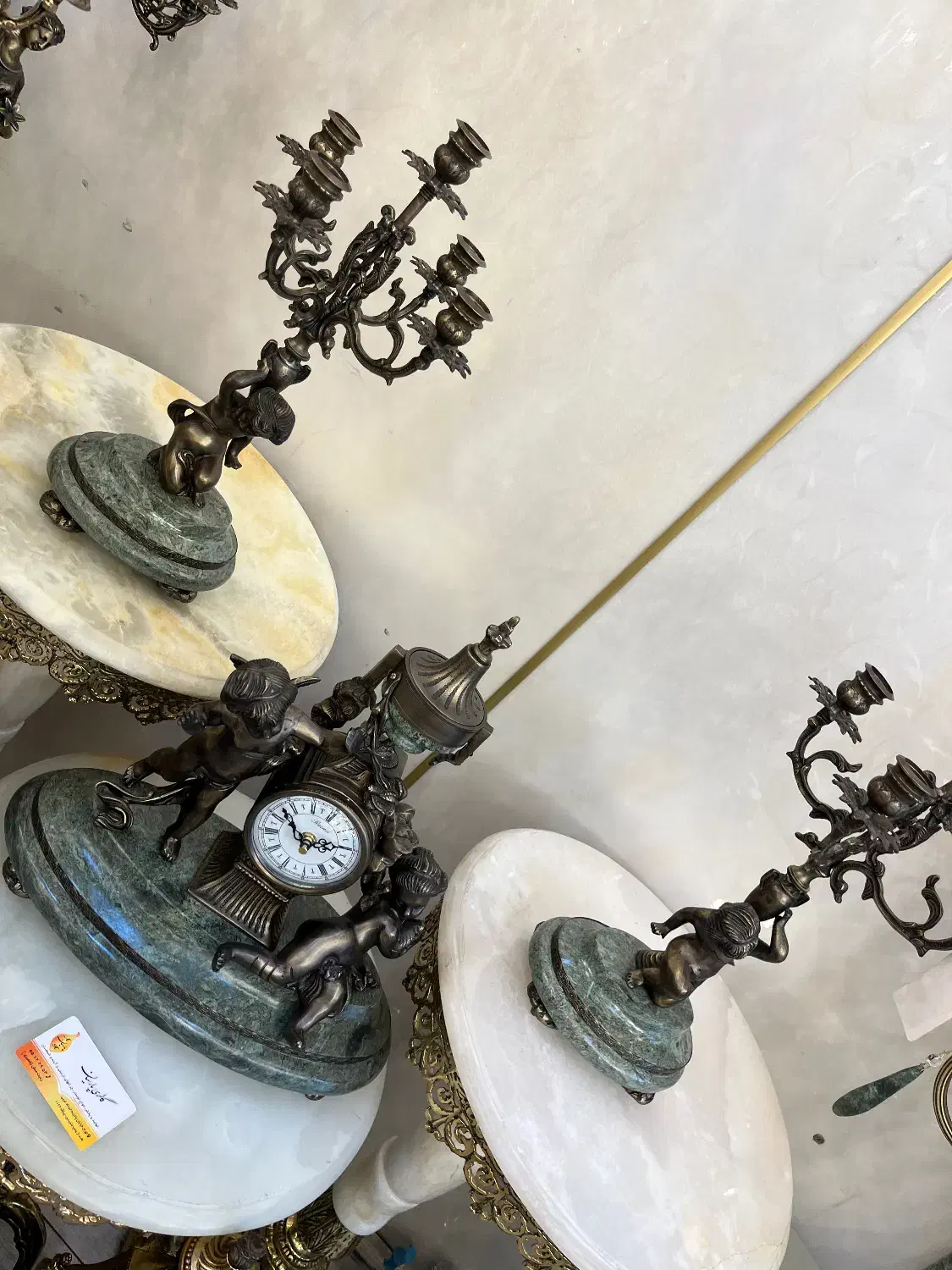 ساعت وشمعدان تمام برنز قالب اصلی پتینه انتیک|کلکسیون اشیاء عتیقه|تهران, پارک شهر|دیوار