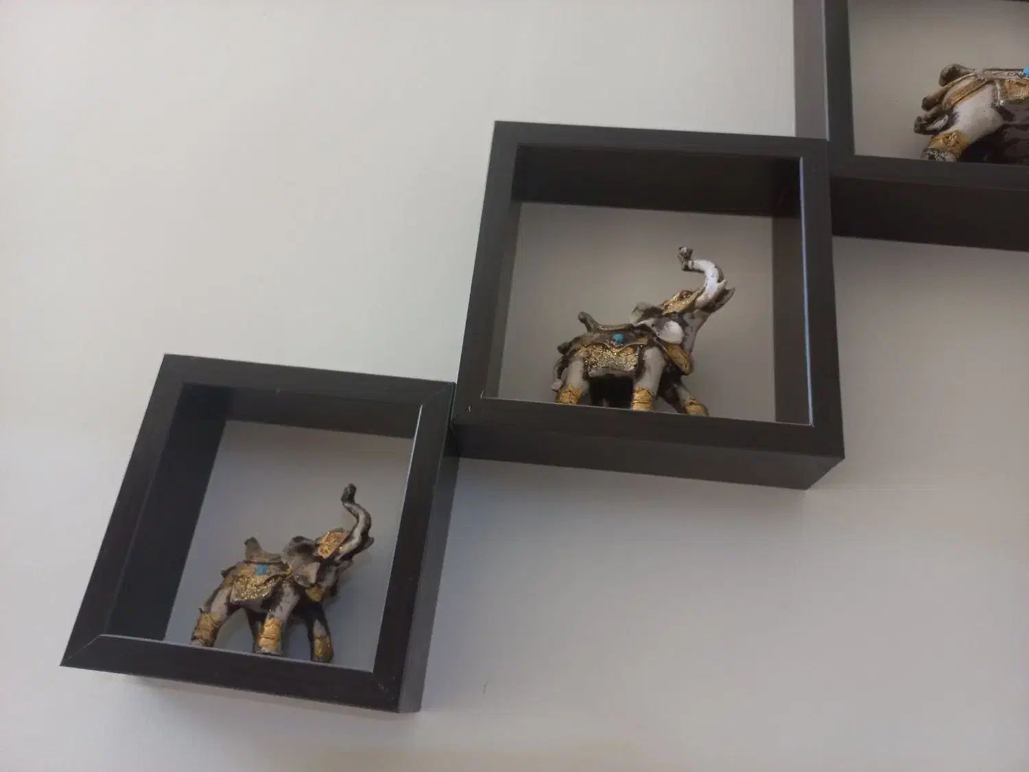 باکس.. و فیل پلی استر اکلیلی|صنایع دستی و سایر لوازم تزئینی|کرمانشاه, |دیوار