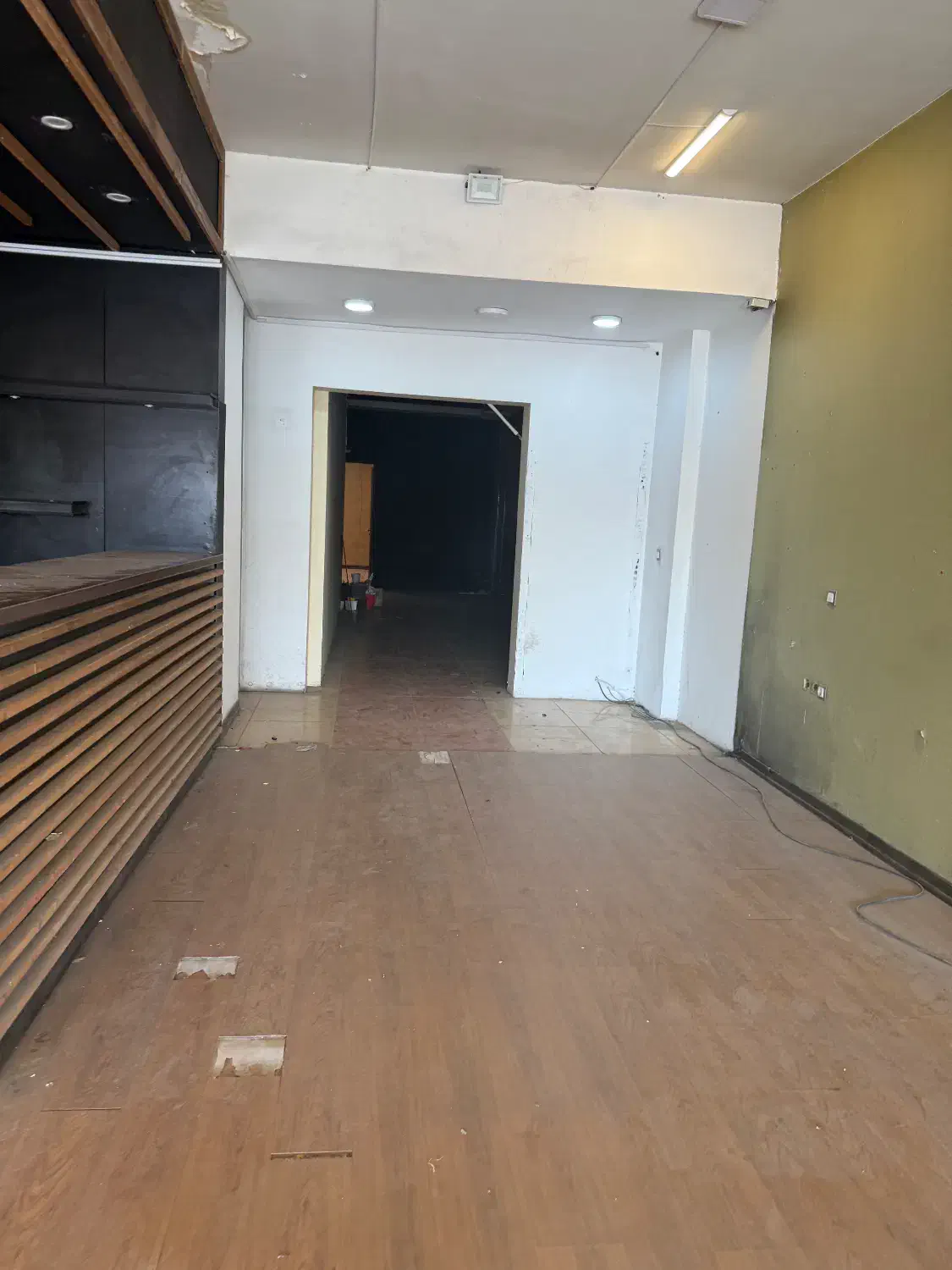 فروش مغازه 220و 110متری 3راه سیلو جاده تهران|فروش مغازه و غرفه|کرمان, |دیوار