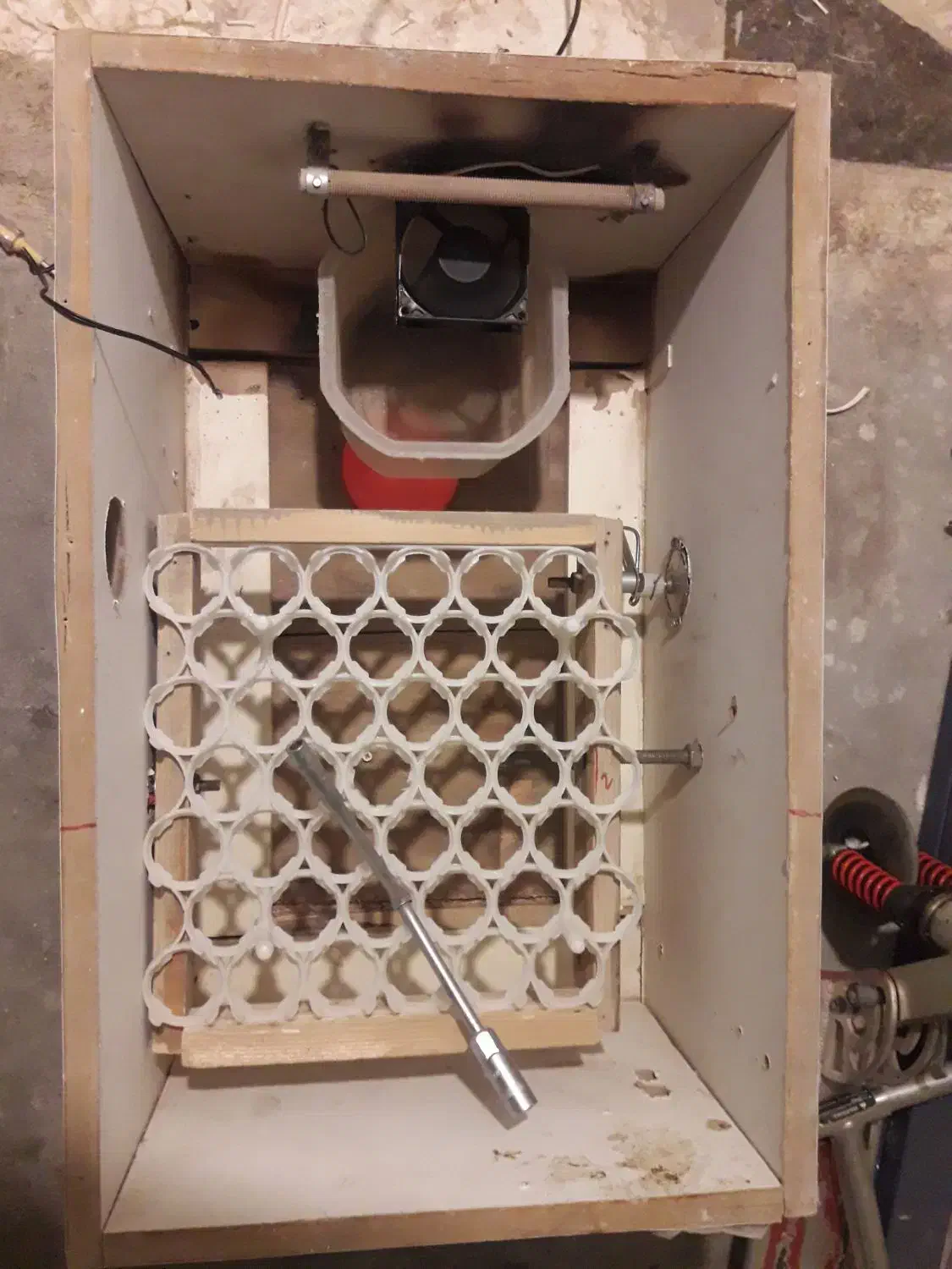 دستگاه جوجه کشی|لوازم جانبی حیوانات|بیرجند, |دیوار