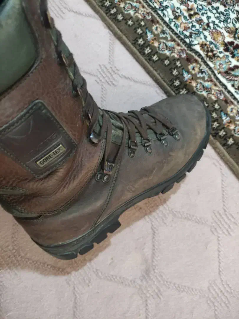 پوتین چرم اصل ایتالیا سایز ۴۳ کوهنوردی تاناکورا|کیف، کفش، کمربند|مهاباد (آذربایجان غربی), |دیوار