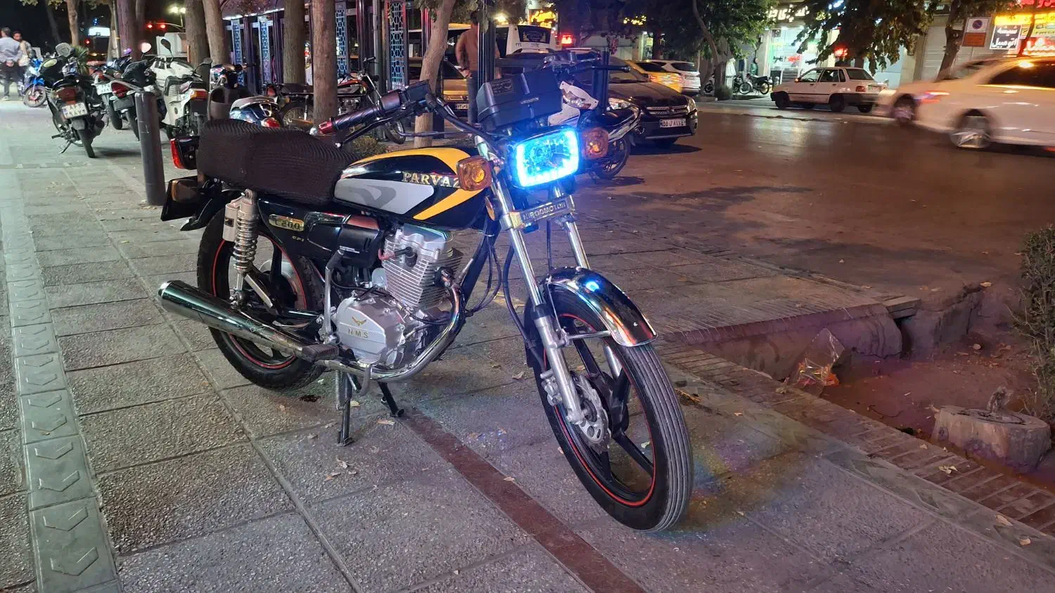 هوندا 200 پرواز خشک|موتورسیکلت|اصفهان, برازنده|دیوار