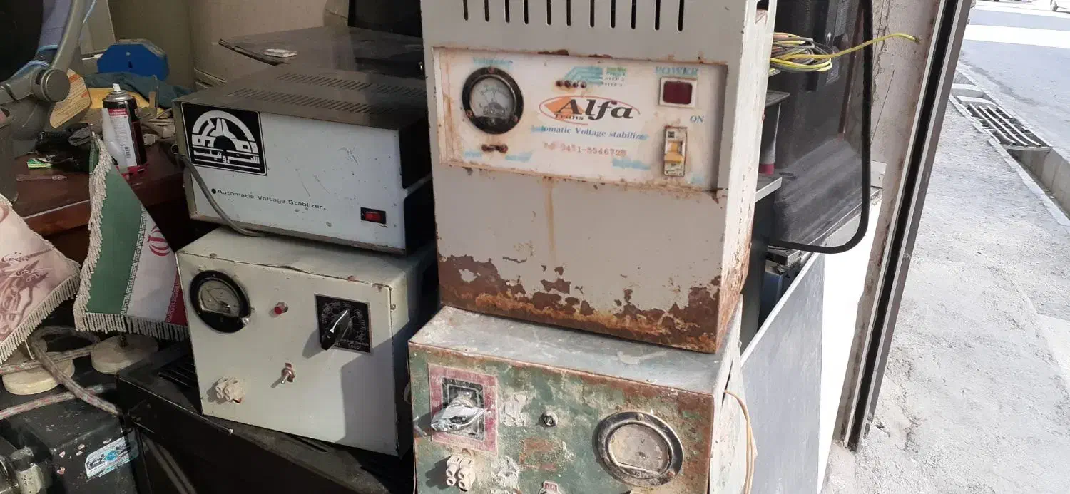 حرام ۴عدد ترانس برق  اتومات  وساده ۴عدد ترانس برق|مصالح و تجهیزات ساختمان|تبریز, |دیوار