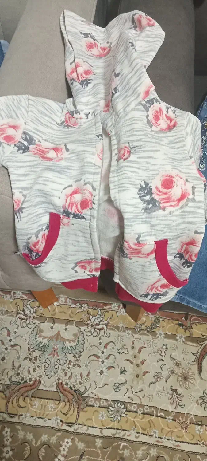 کاپشن در حدنو نو وسیوشرت نو و کفش|کفش و لباس بچه|قم, زنبیل آباد|دیوار