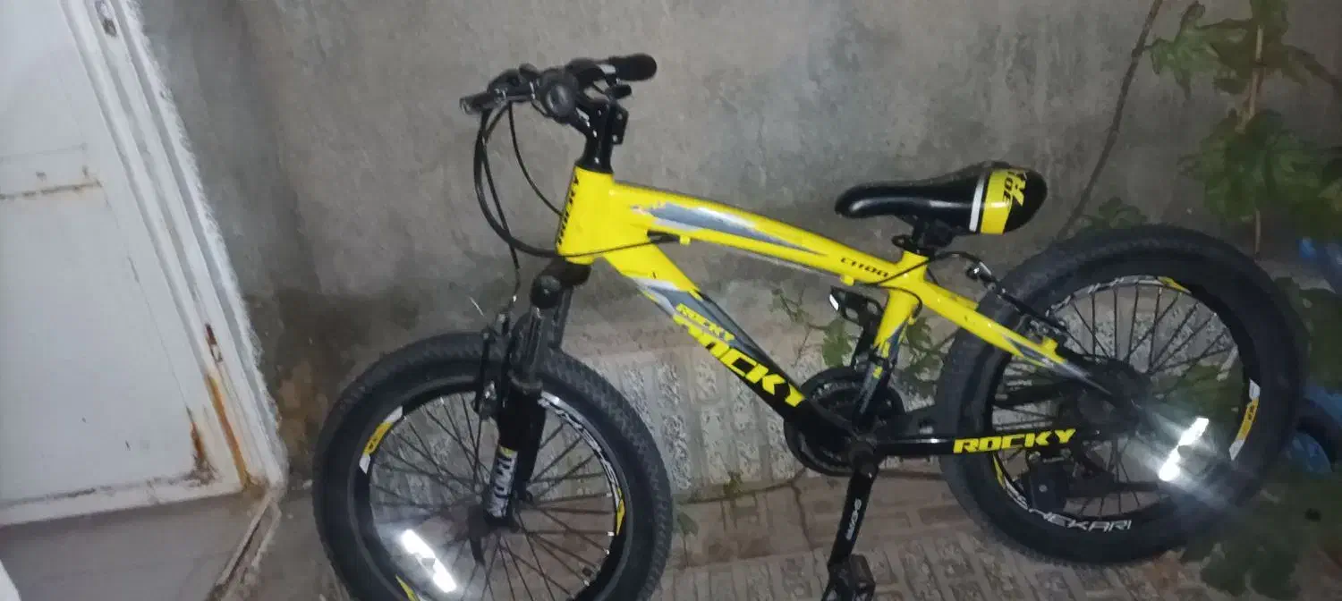 دوچرخه 21دوچرخه|دوچرخه، اسکیت، اسکوتر|زاوه, |دیوار