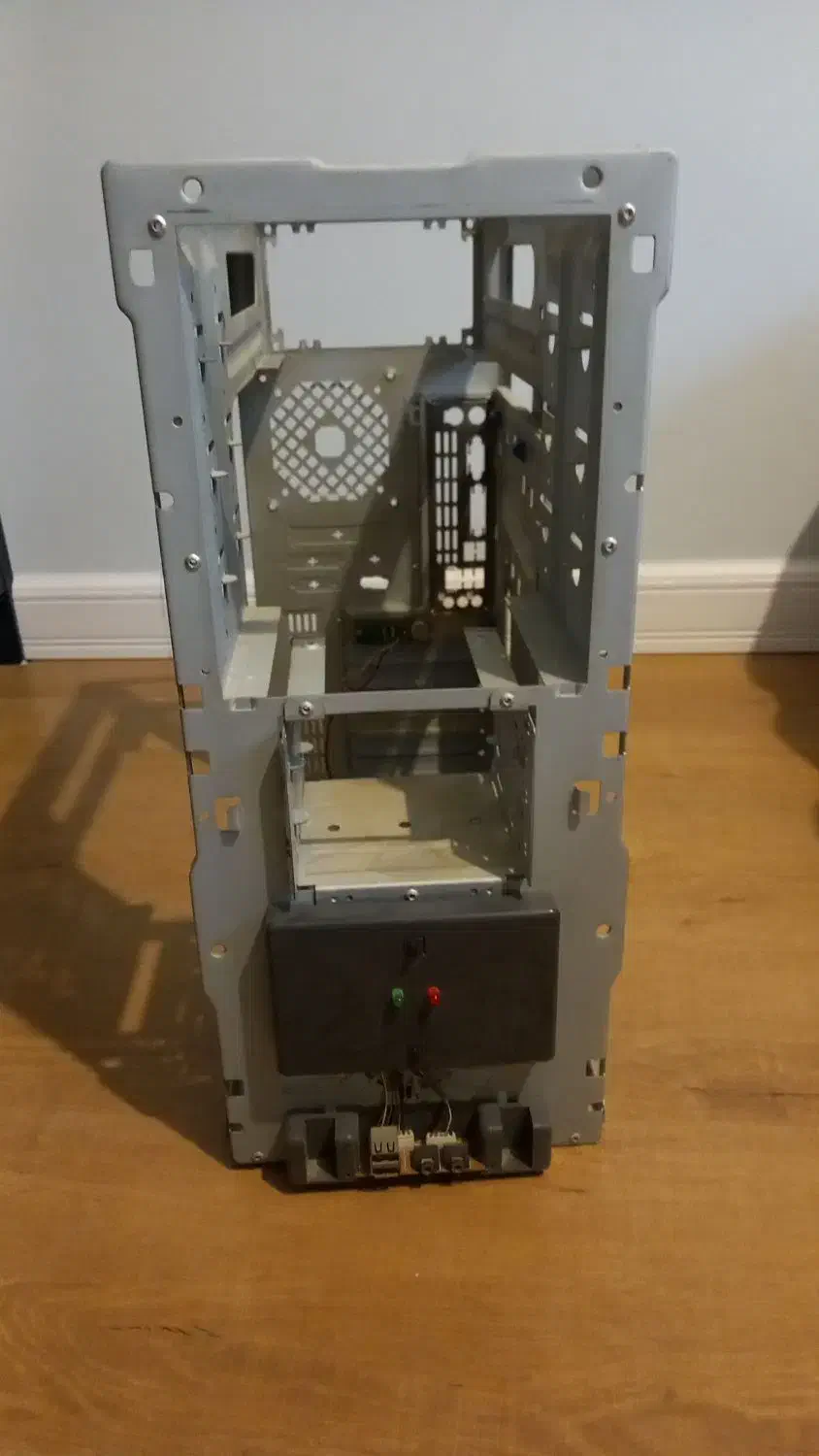 قاب کیس|رایانه رومیزی|گرگان, |دیوار