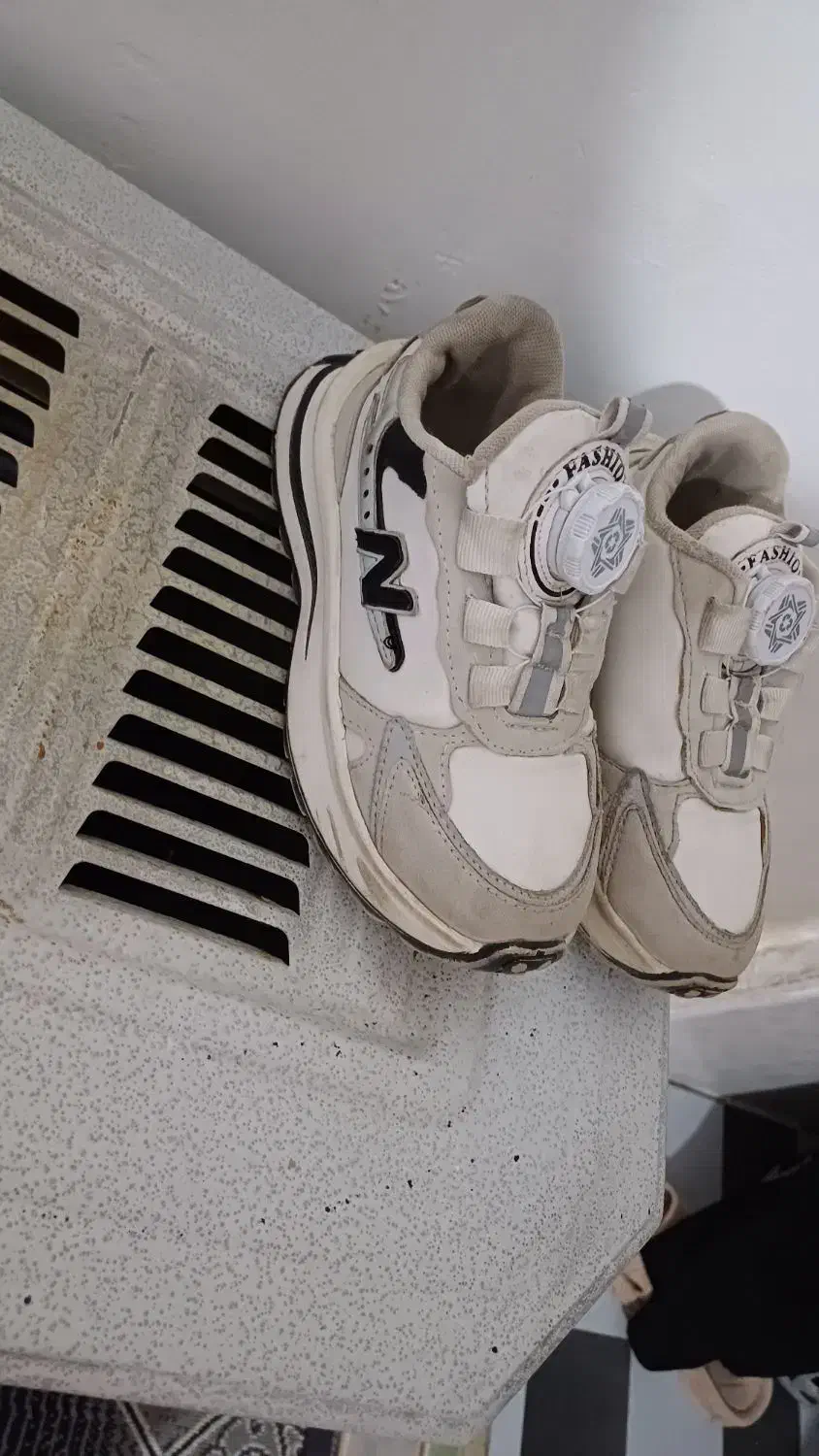 کفش بچگانه|کفش و لباس بچه|بروجرد, |دیوار