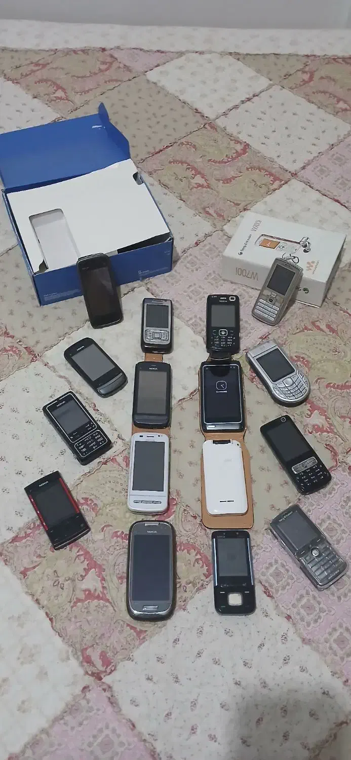 گوشی نوکیاهای زیبای نوستالژیک کلکسیونی|موبایل|ساری, |دیوار