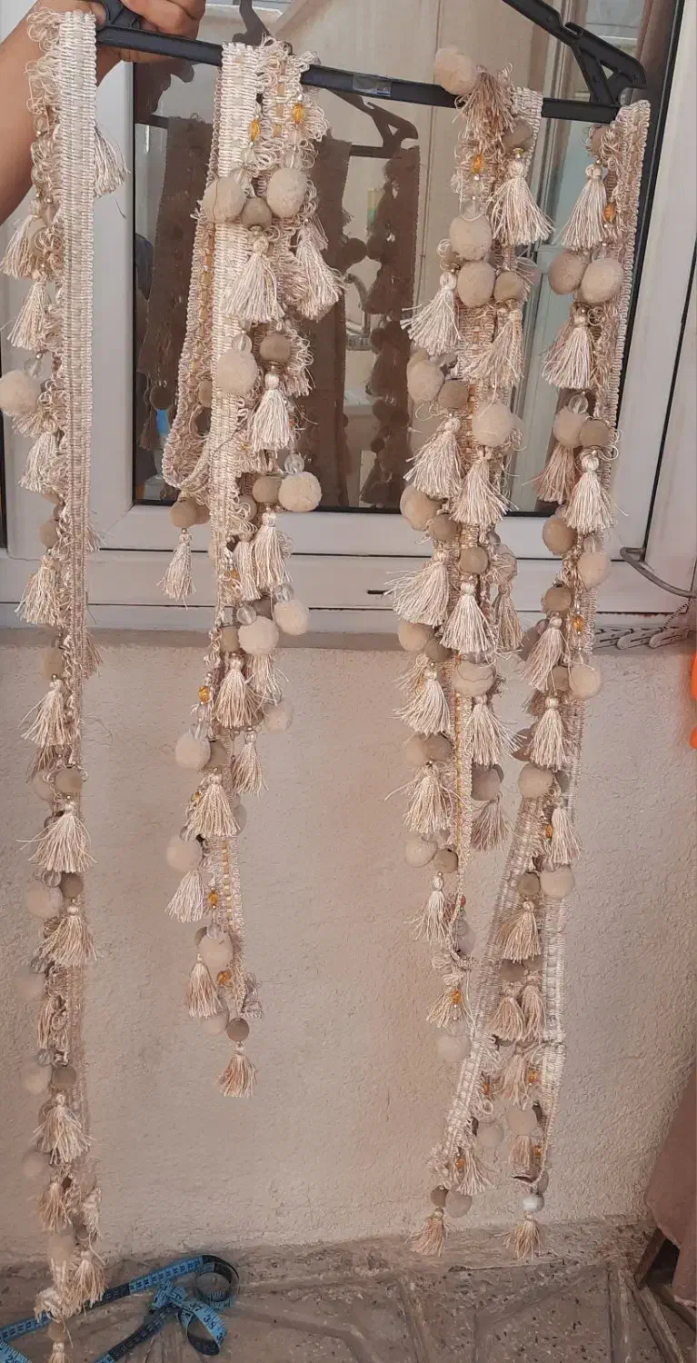 یراق و گوشواره های بغل پرده|پرده، رانر، رومیزی|قرچک, شهرک گلها|دیوار