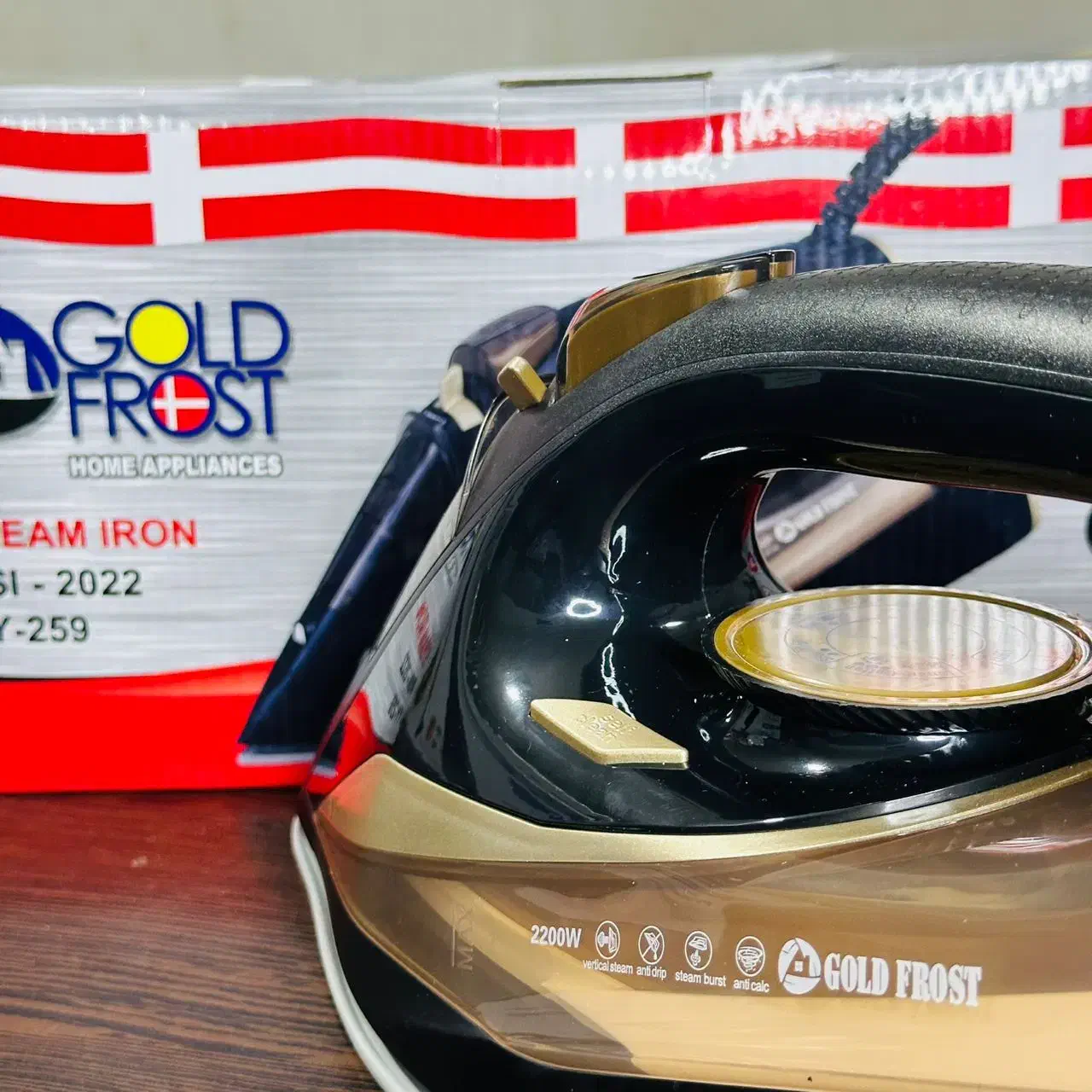 اتو بخار گلدفراست اصل دارای رنگ بندی زرکالای بزرگ|اتو و لوازم اتو|یاسوج, |دیوار