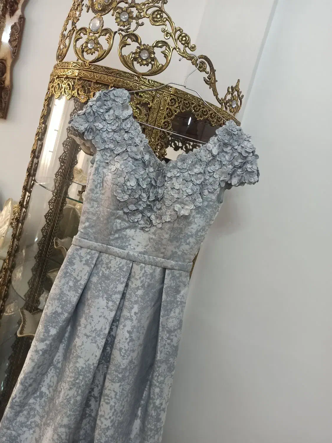 لباس مجلسی|لباس|قرچک, زیبا شهر|دیوار