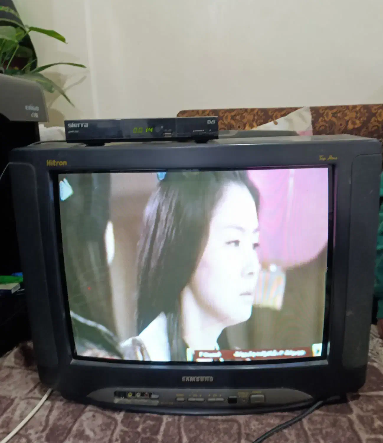 تلویزیون با دستگاه دیجیتال|تلویزیون و پروژکتور|رشت, حسین آباد|دیوار