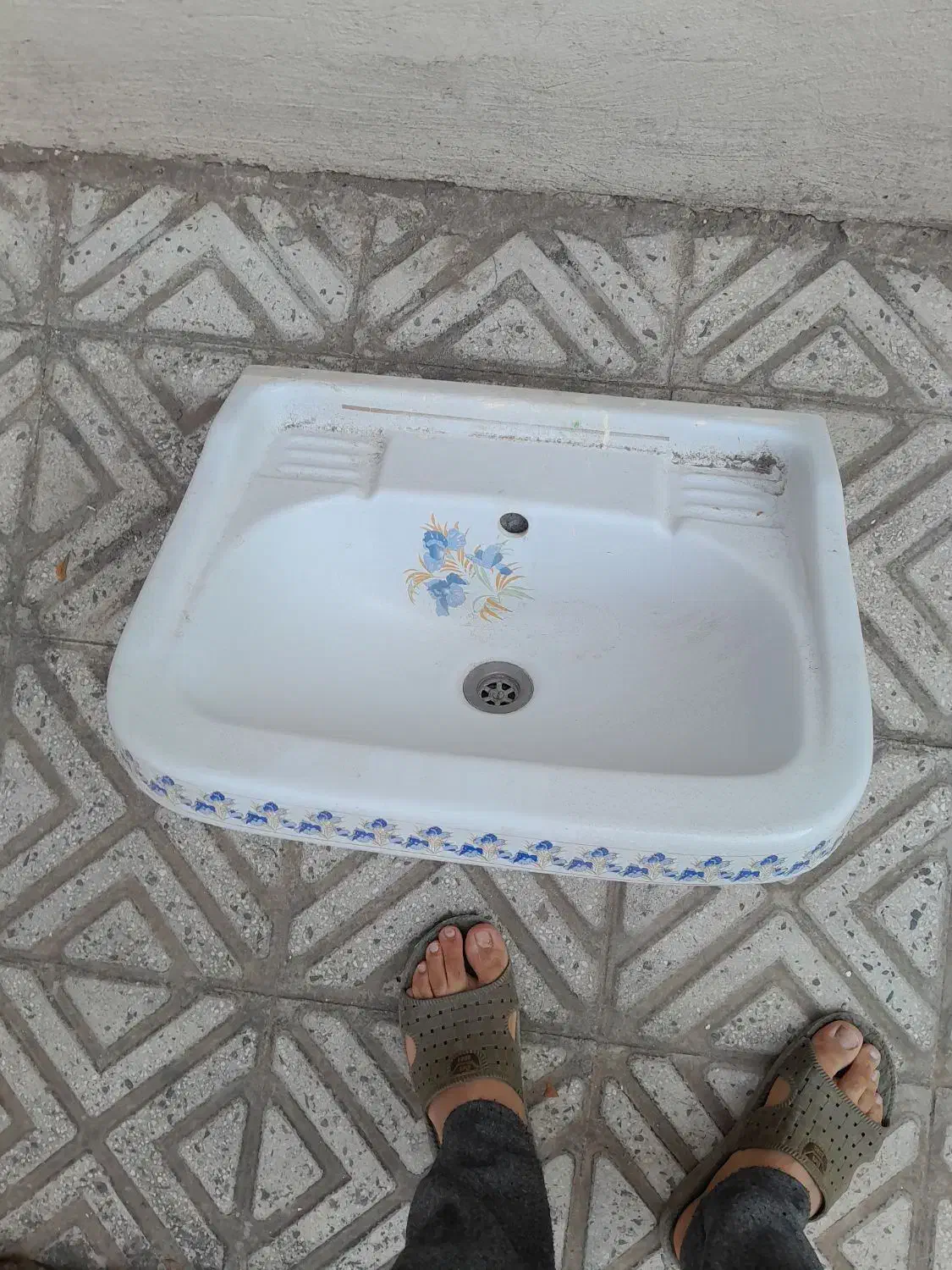 روشویی چینی سالم|لوازم سرویس بهداشتی|خوی, |دیوار