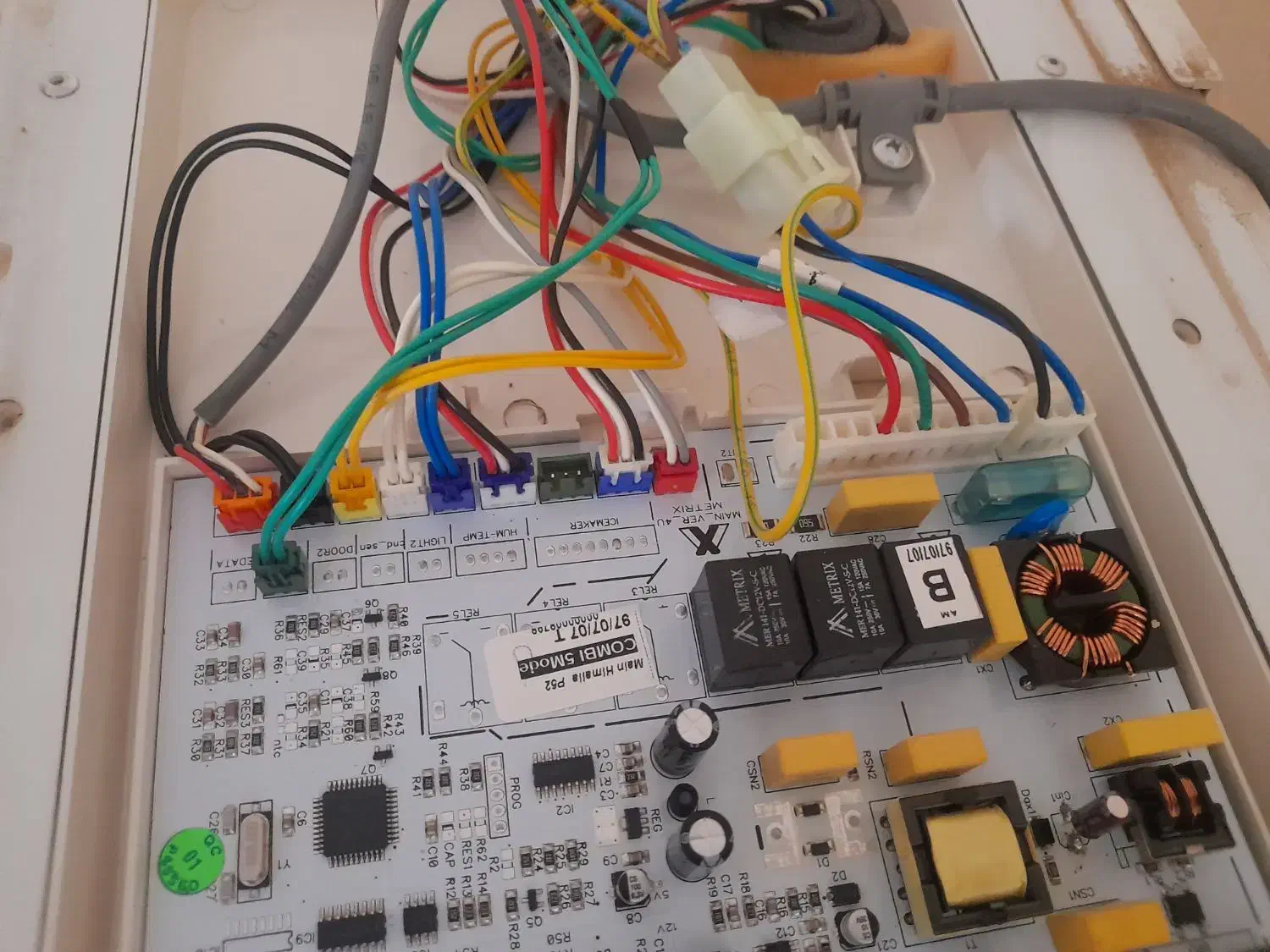 تعمیرات تخصصی انواع یخچال و بخاری در منزل با ضمانت|خدمات پیشه و مهارت|خرمدره, |دیوار