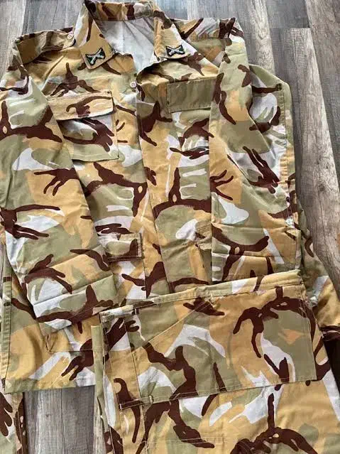 ۲ دست لباس سربازی وزارت دفاع و اورکت و چکمه|لباس|پاکدشت, پاکدشت (مامازند)|دیوار