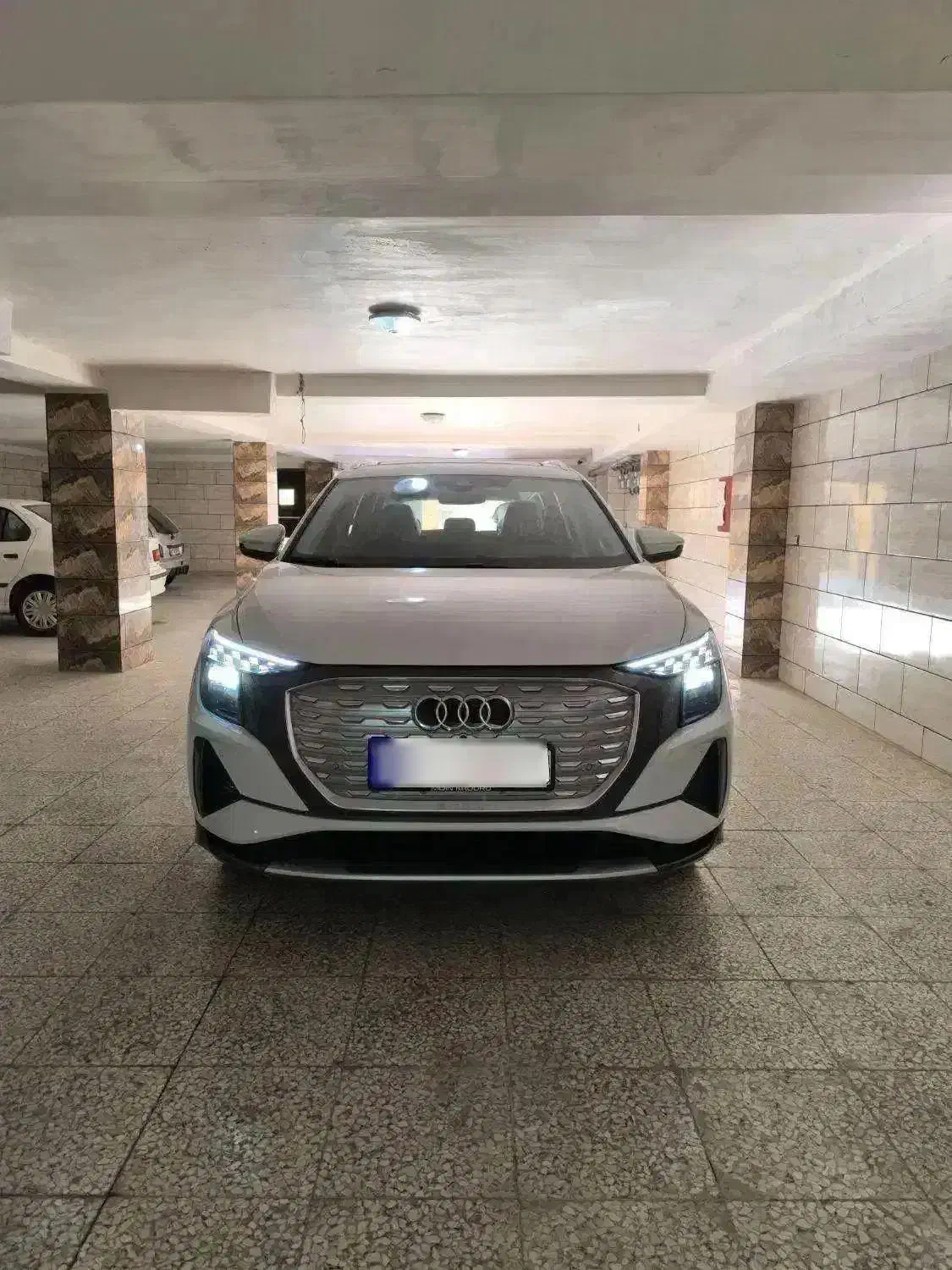 آئودی Q5 تیپ3 2024|خودرو سواری و وانت|کرج, کمال‌شهر|دیوار