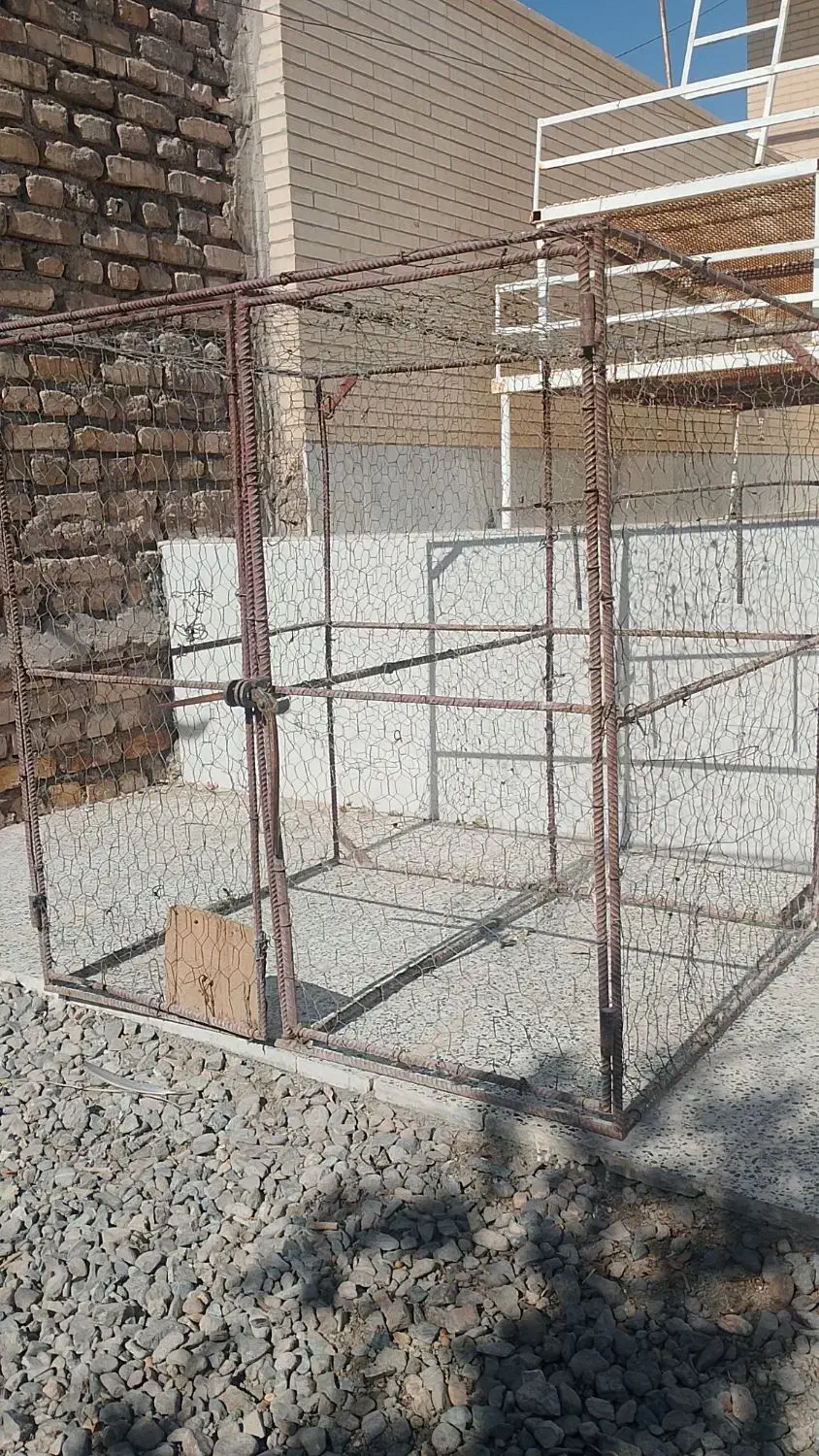 قفس|لوازم جانبی حیوانات|کشکوئیه, |دیوار