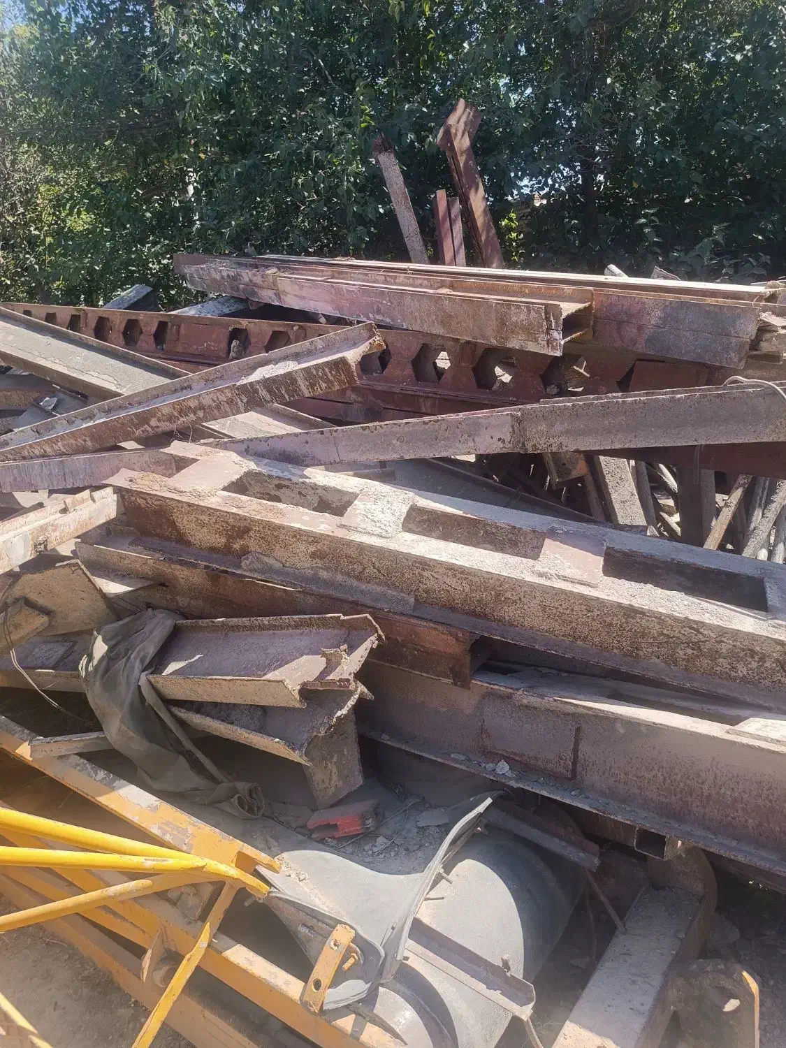 خریدوفروش ضایعات اهن وکلیه فلزات سراسر مشهد|عمده‌فروشی|مشهد, هفده شهریور|دیوار