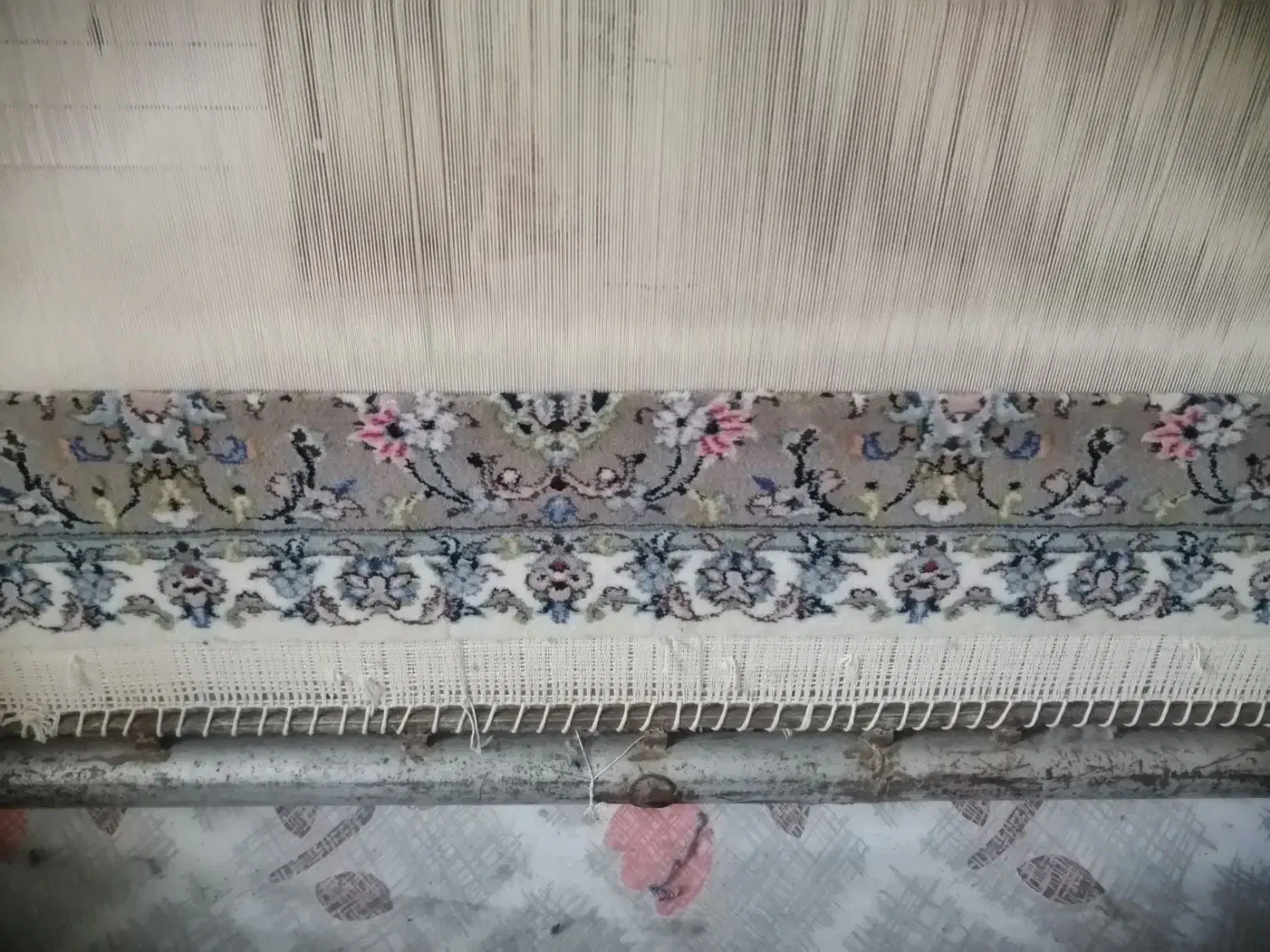 قالی 42 خونه|فرش|آران و بیدگل, |دیوار