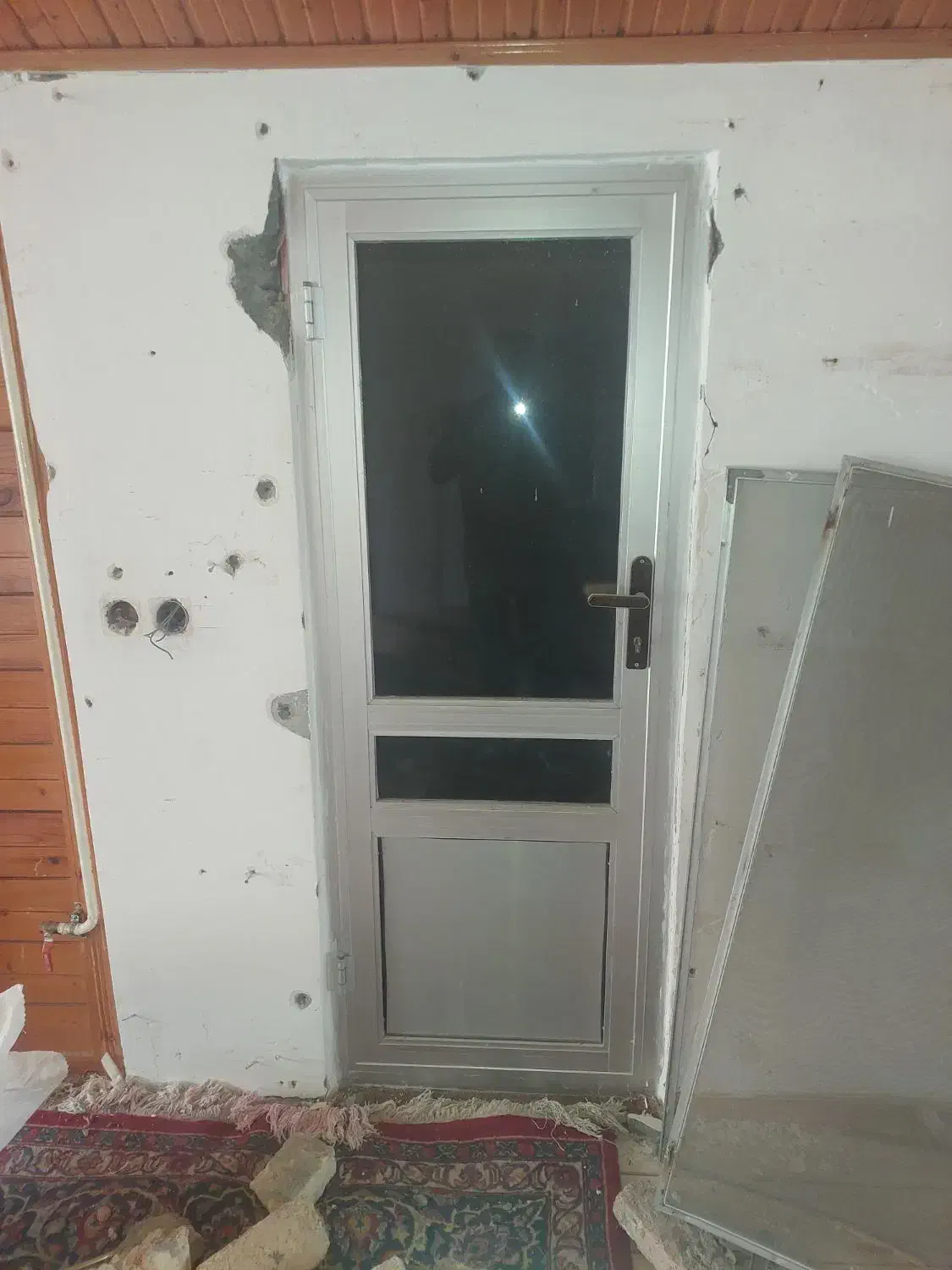 درب آلمینیومی دست دوم|مصالح و تجهیزات ساختمان|کلاردشت, |دیوار