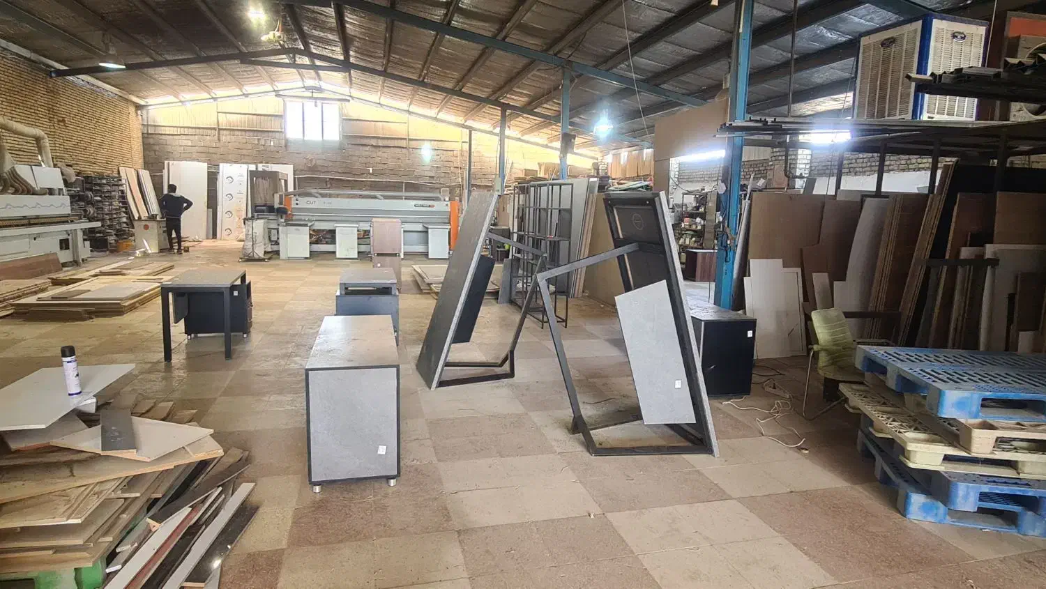 نیروی اپراتور دستگاه کات، مونتاژکار MDF،کارگر ساده|استخدام صنعتی، فنی، مهندسی|اصفهان, بابوکان|دیوار