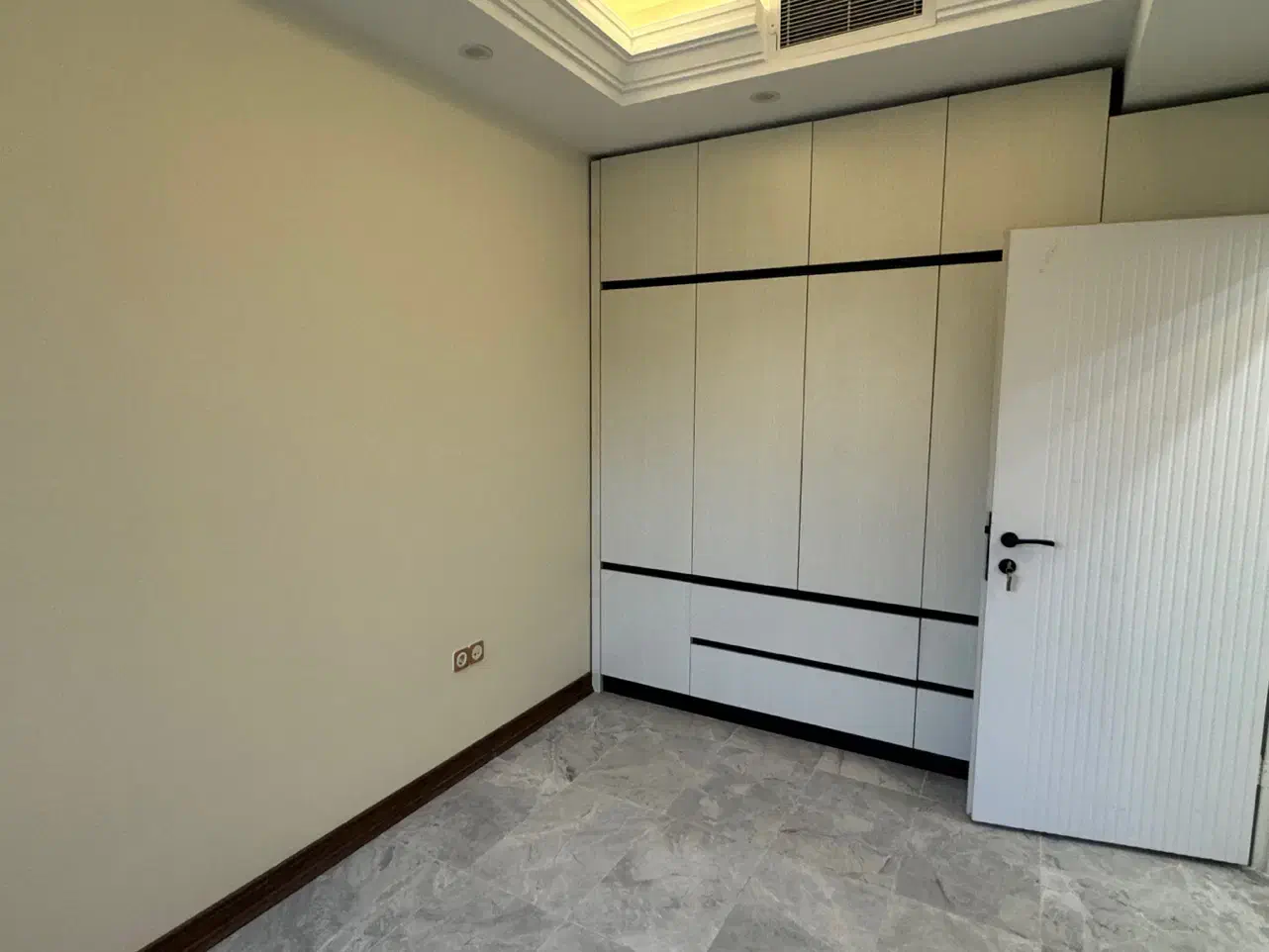 ۱۳۵ متر تکواحدی /کلید نخورده/سازه بینظیر