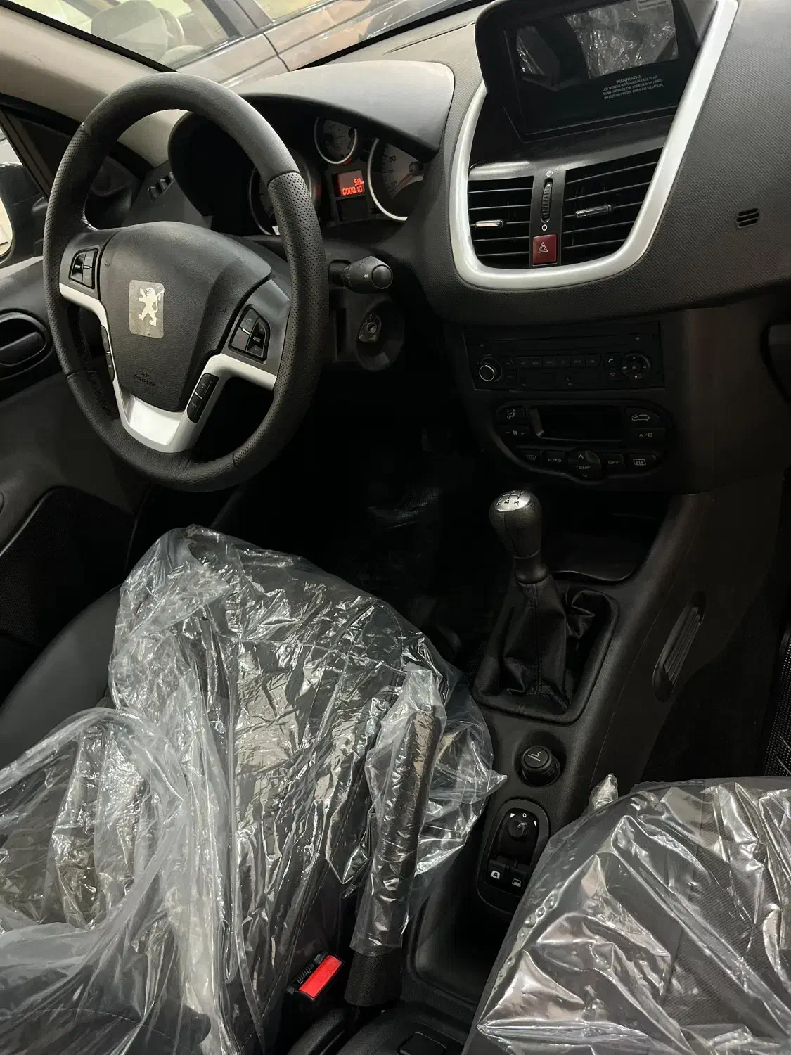 پژو ۲۰۷ پانوراما با رینگ فابریک مناسب سخت پسندان|خودرو سواری و وانت|بندرعباس, |دیوار