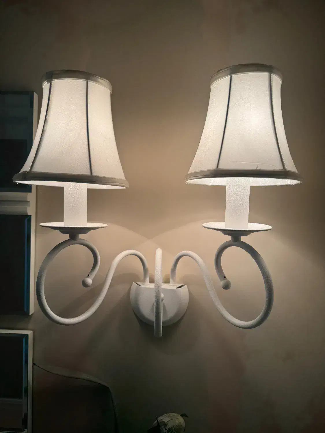 دیوار کوب|لوستر و چراغ آویز|تهران, سعادتآباد|دیوار