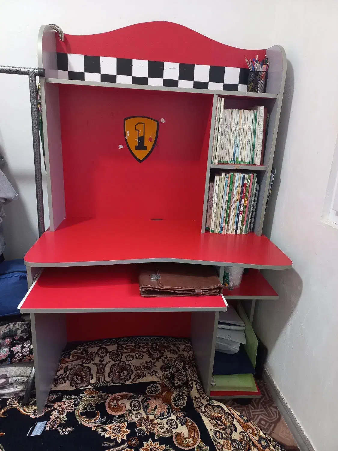 میز تحریر|میز تحریر و کامپیوتر|ماسال, |دیوار