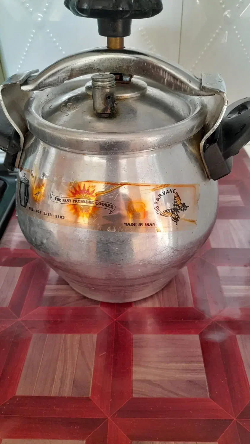 یه عدد زودپز سالم سالم در حد نو|ظروف پختوپز|اصفهان, ارداجی|دیوار