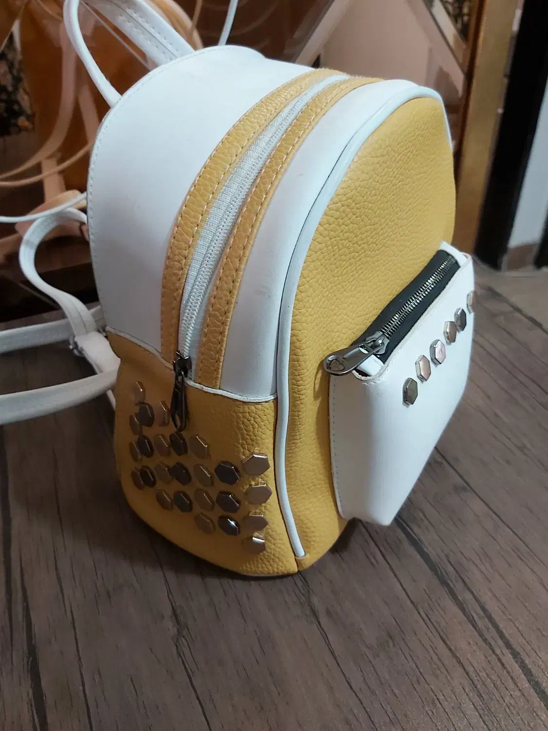 کیف کوله دخترونه و کیف دوشی زنانه|کیف، کفش، کمربند|رشت, فلسطین|دیوار