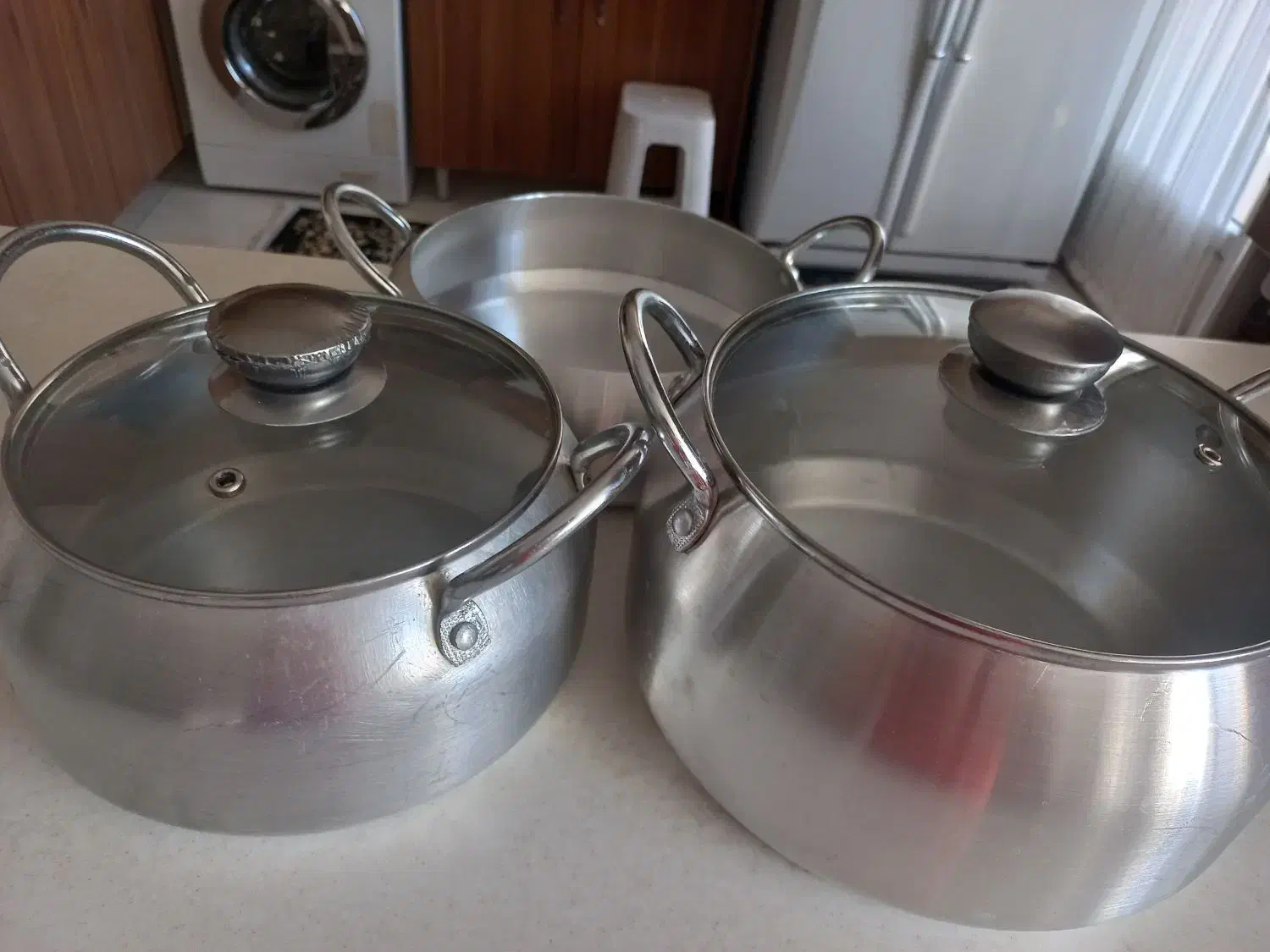 قابلمه روحی|ظروف پخت‌وپز|رودهن, |دیوار