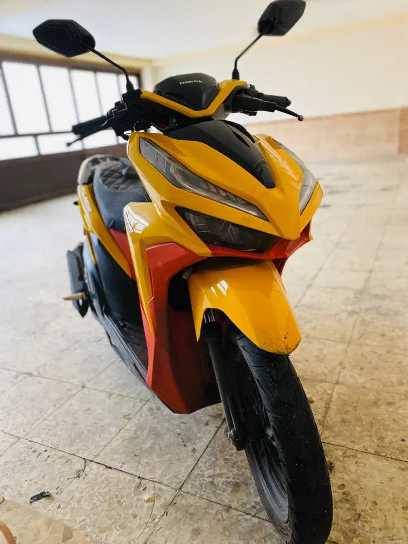 کلیک ۱۵۰ زرد خاص|موتورسیکلت|تبریز, |دیوار