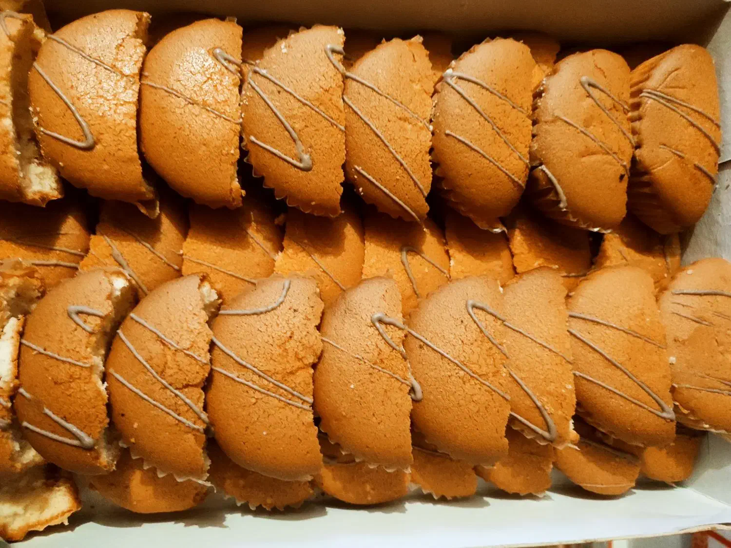 توزیع انواع شیرینی (سیب سلامت دار)|عمده‌فروشی|تهران, شهرک امام خمینی|دیوار