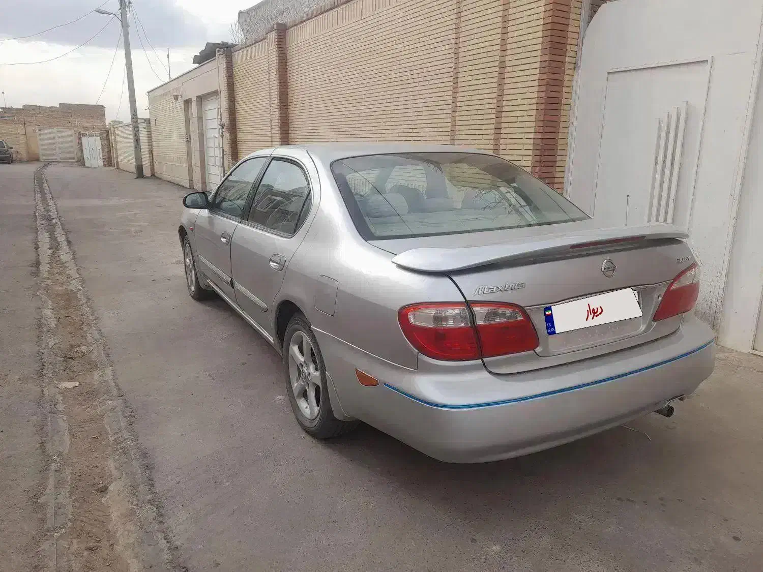 ماکسیما نقره ای بدون رنگ دنده ۸۲|خودرو سواری و وانت|رفسنجان, |دیوار