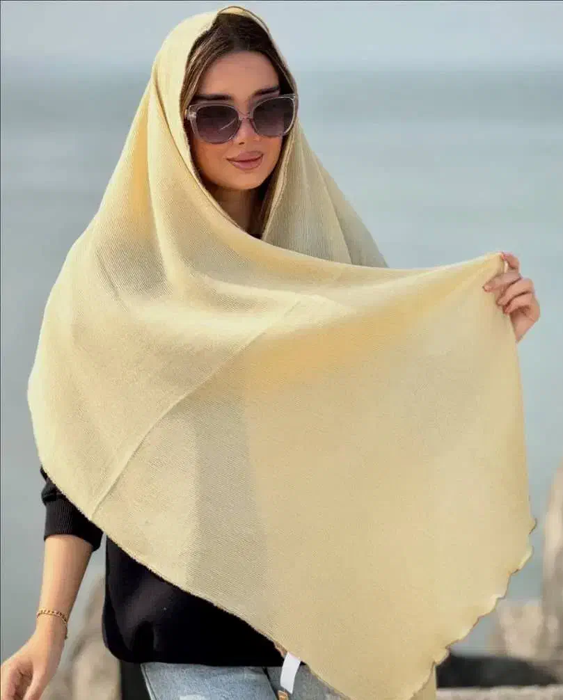 شال برشکا پاییزه حاشیه خزدار|لباس|صحنه, |دیوار