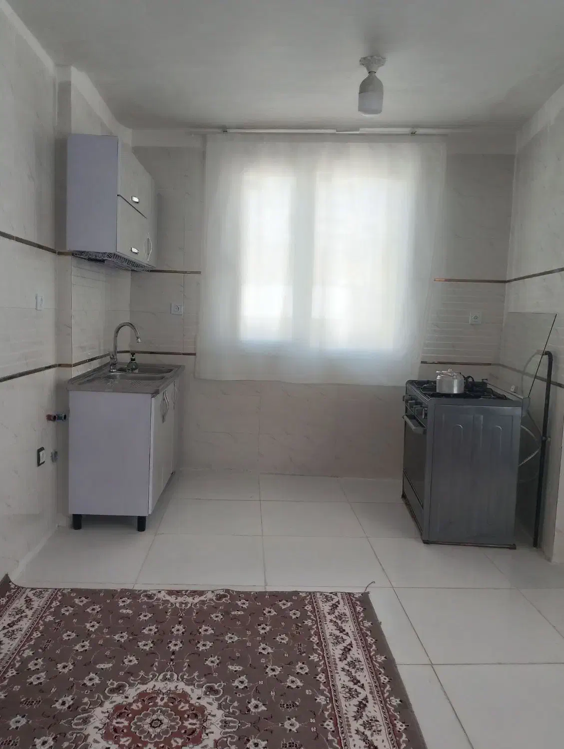 سوییت پارکینگ دار نزدیک آبیدر|اجارهٔ کوتاه‌مدت آپارتمان و سوئیت|سنندج, |دیوار